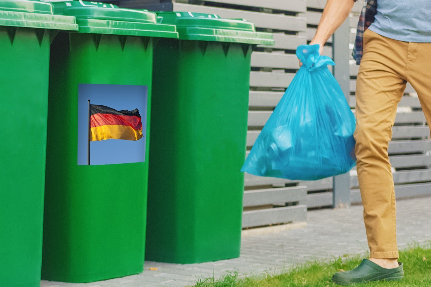 (1 Mülltonne, Sticker, der Flagge deutschen Abfalbehälter St), Mülleimer-aufkleber, Wandsticker Container, Foto MuchoWow