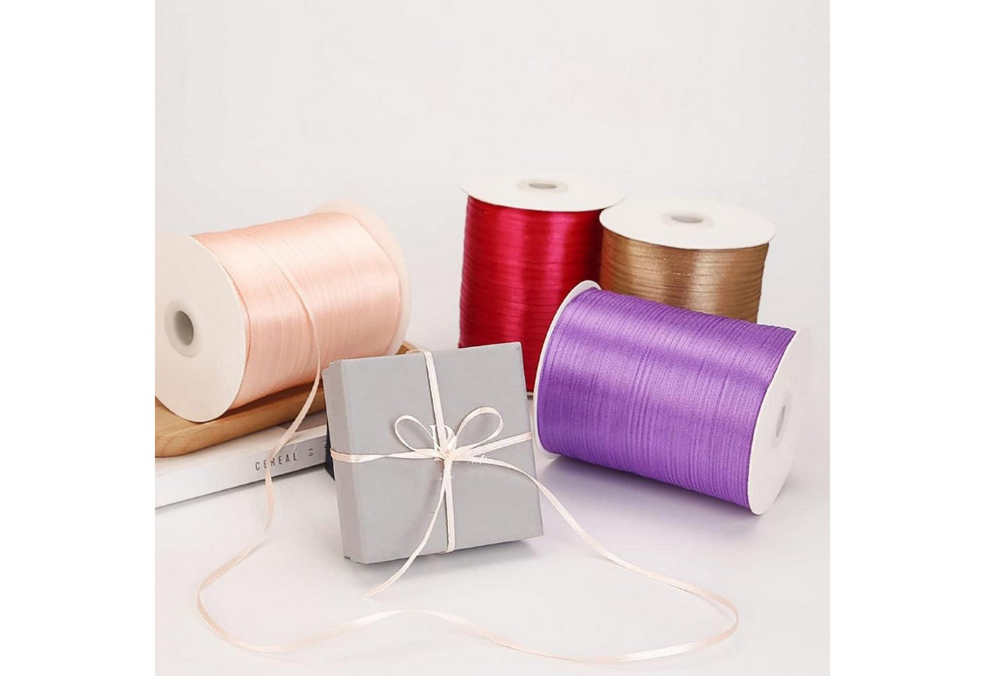 Thumbnail - LuxusKollektion Geschenkfolie 3mm Weiß Satinband Schleifenband Geschenkband Dekoration 80m