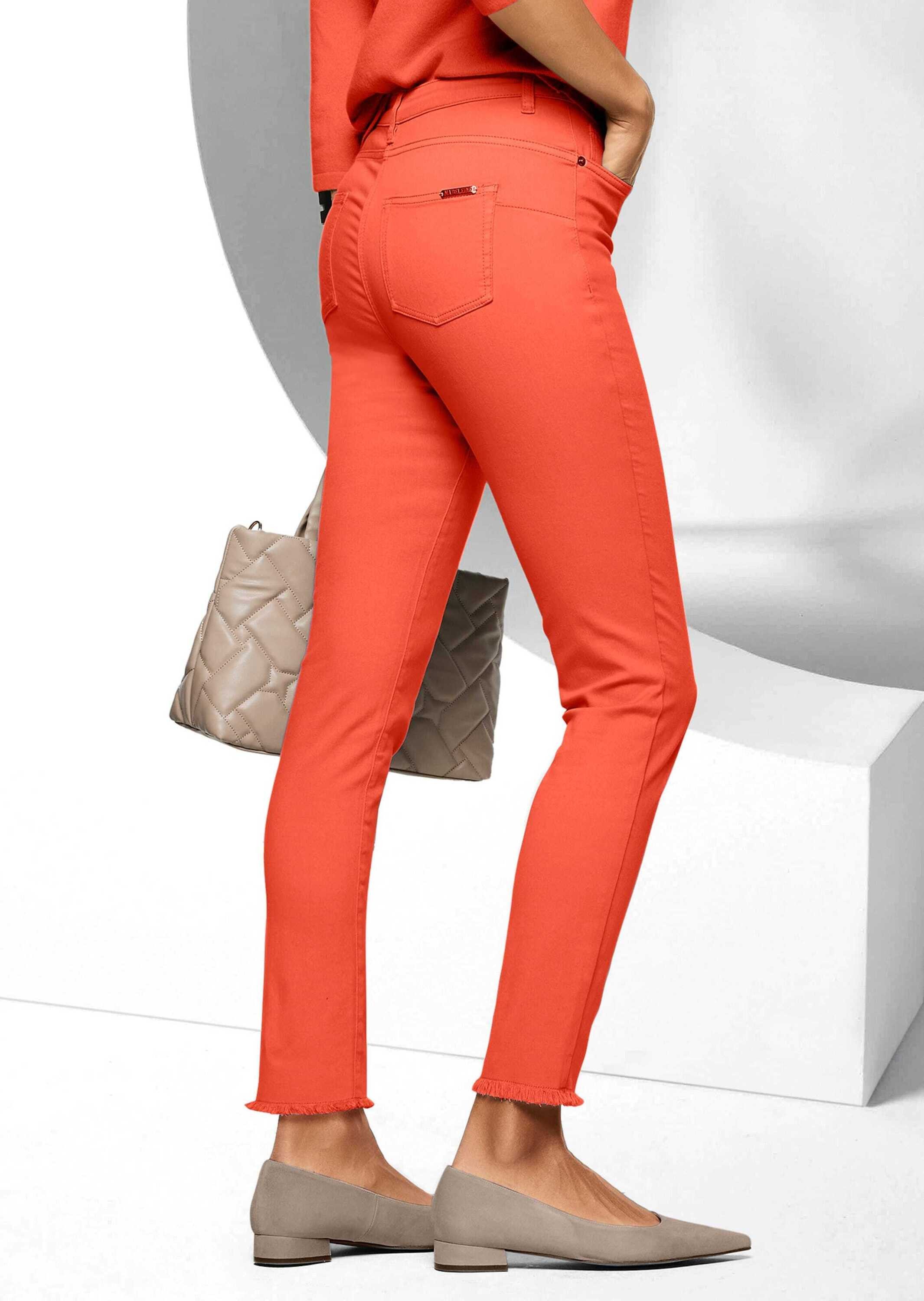 MADELEINE Gerade Jeans Kurzgröße: Mid Waist Skinny-Hose mit Fransen Fransenhose in schmale Silhouette, Five-Pocket-Stil