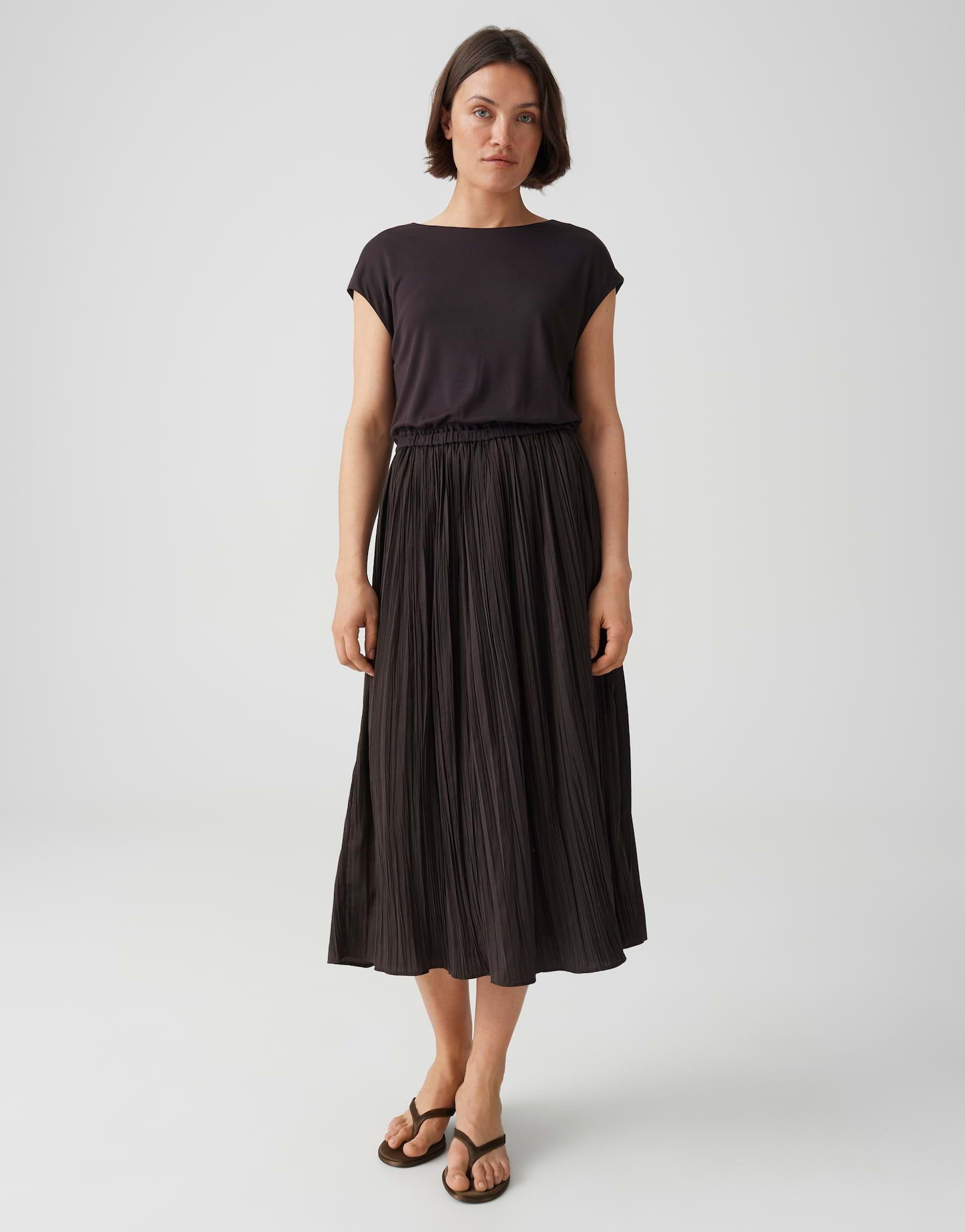 OPUS Midikleid mit fließender Silhouette Femininer Look mit eleganter Länge