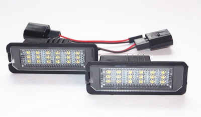 LLCTOOLS KFZ-Ersatzleuchte LED Kennzeichenbeleuchtung Auto, E-geprüft mit geringem Verbrauch, Plug and Play, 2 St., kaltweiß, 6000K, für VW Golf 4, 5, 6, 7 Limo + Cabrio - CAN-Bus