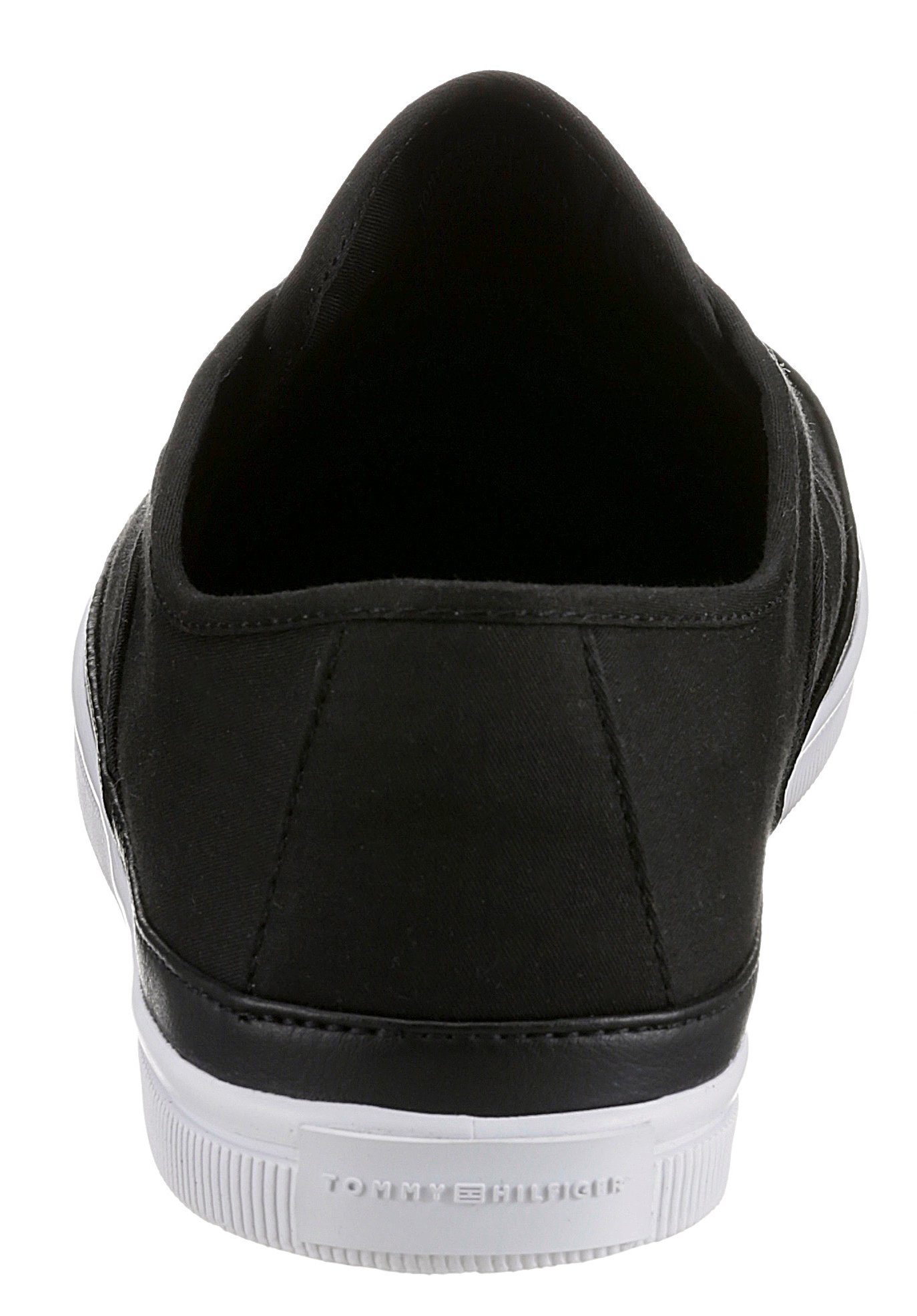 LACE Sneaker KESHA mit Tommy Logoflagge, gestickter ESSENTIAL Hilfiger schwarz SNEAKER E-Weite