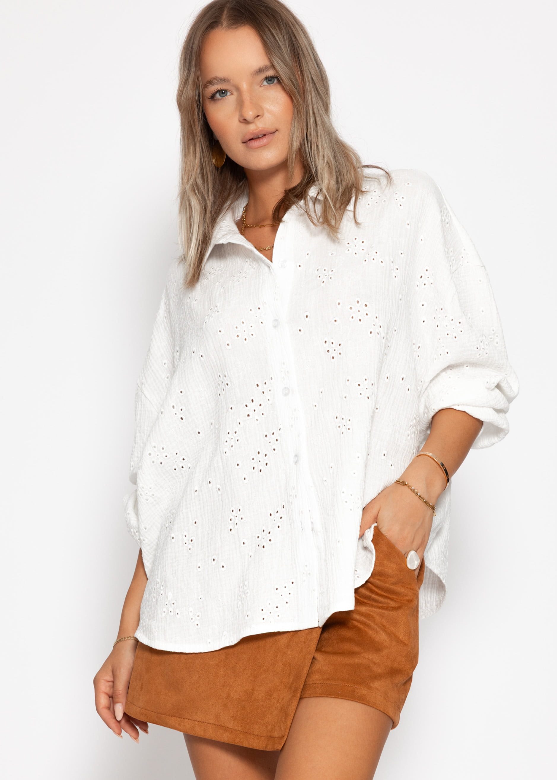 SASSYCLASSY Langarmbluse Musselin Bluse mit Lochstickerei günstig online kaufen