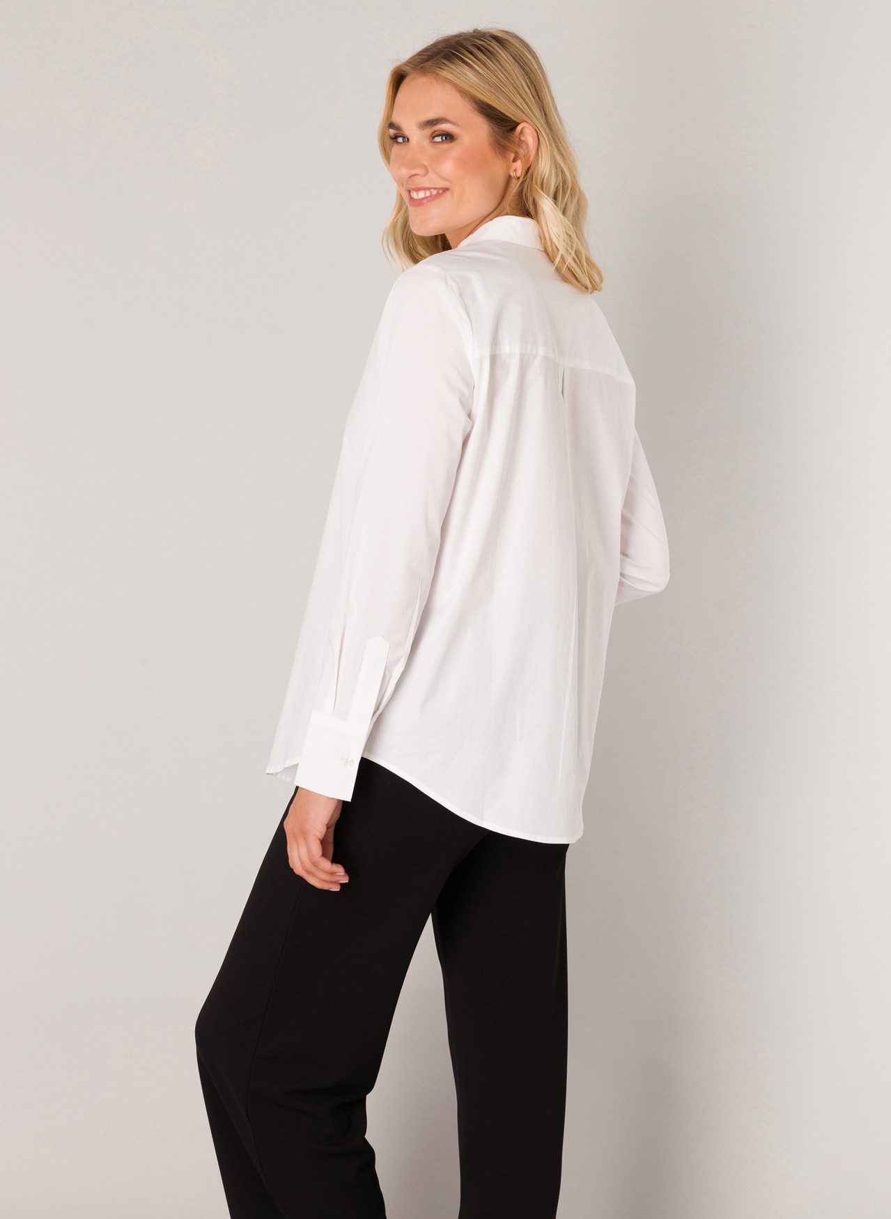 Base Level Hemdbluse Yune in Unifarbe günstig online kaufen