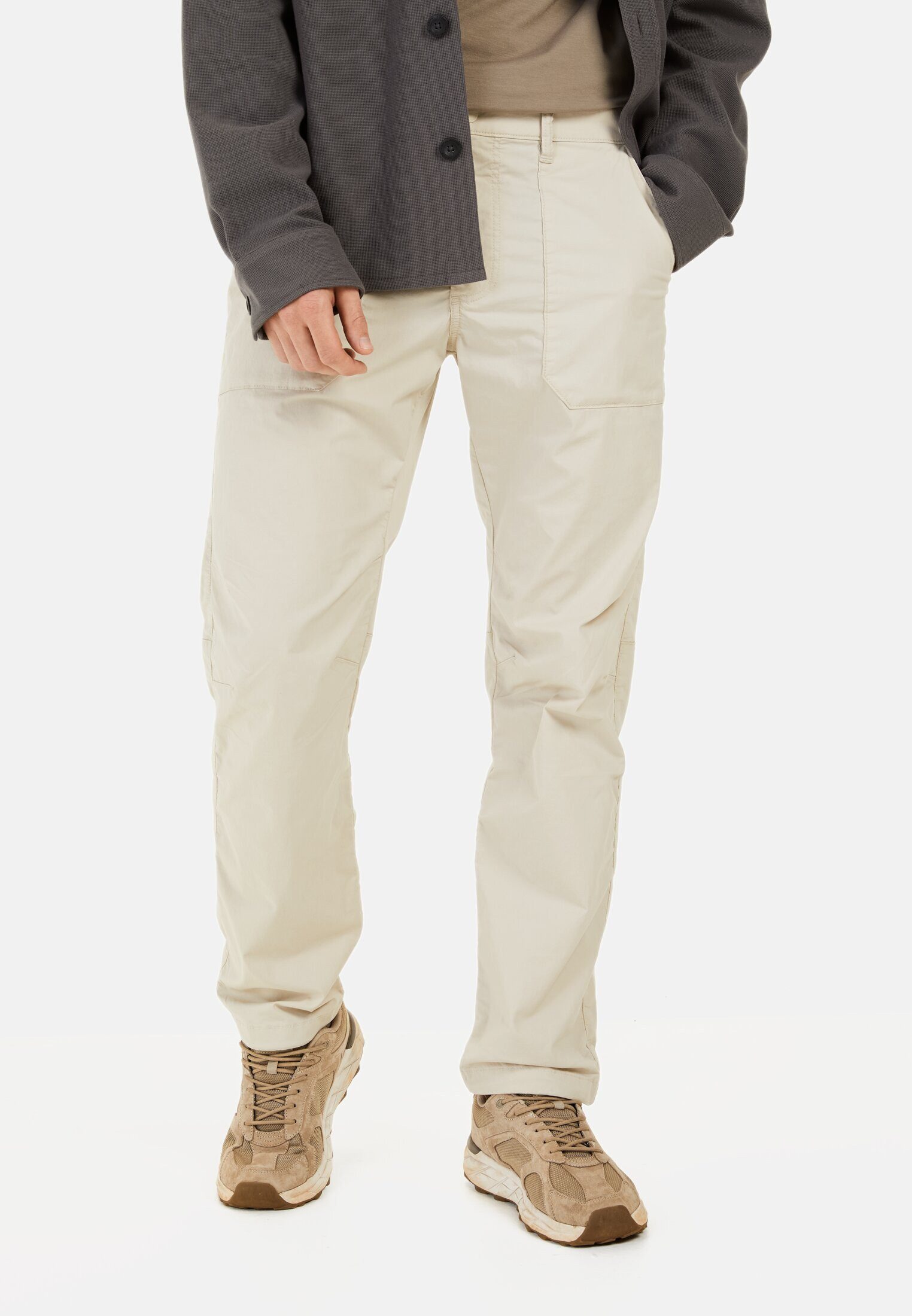 Chinos im Relaxed Fit