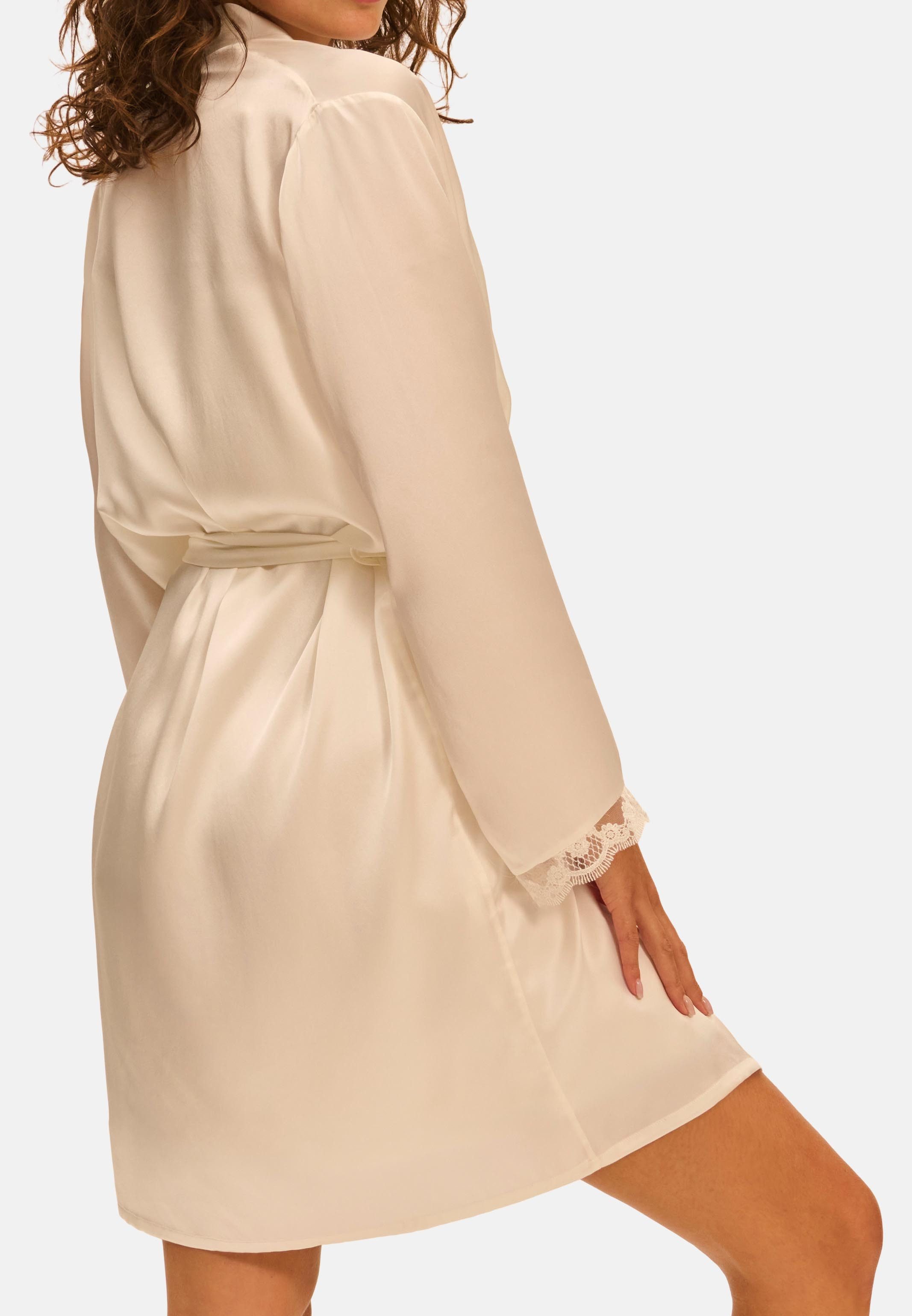SIMONE PERELE Negligé Love Me (1-tlg) Neglige - Blickdicht - Details aus Spitze, Feminine Optik