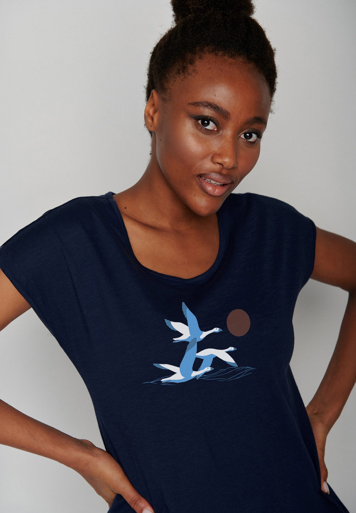 GreenBomb T-Shirt Cool Animal Goose Family Motiv Tiere Gans (1-tlg., 1) Rundhalsausschnitt, Bio-Baumwolle, GOTS Zertifiziert