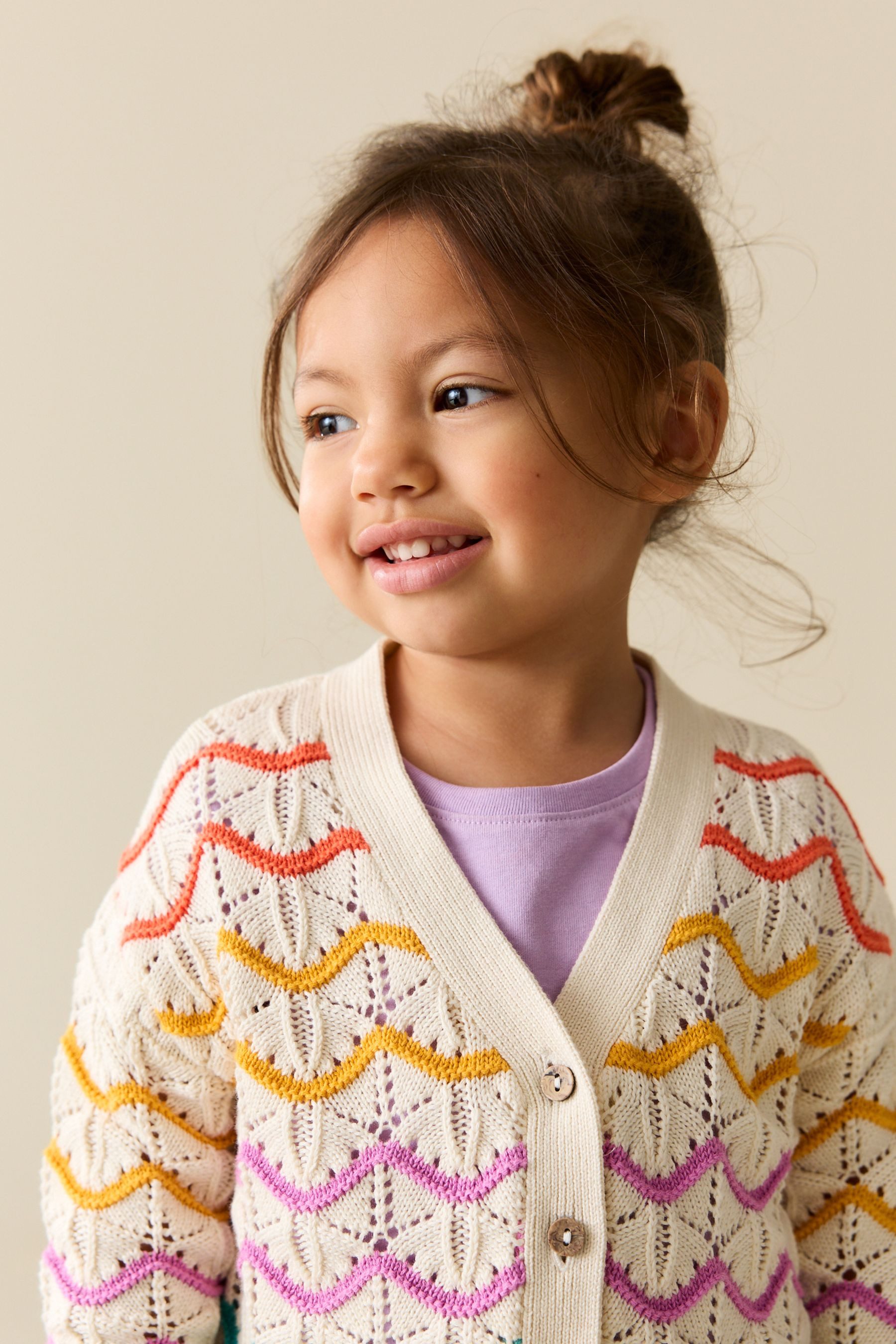 Next Cardigan Strickjacke mit V-Ausschnitt und Wellenmuster (1-tlg)