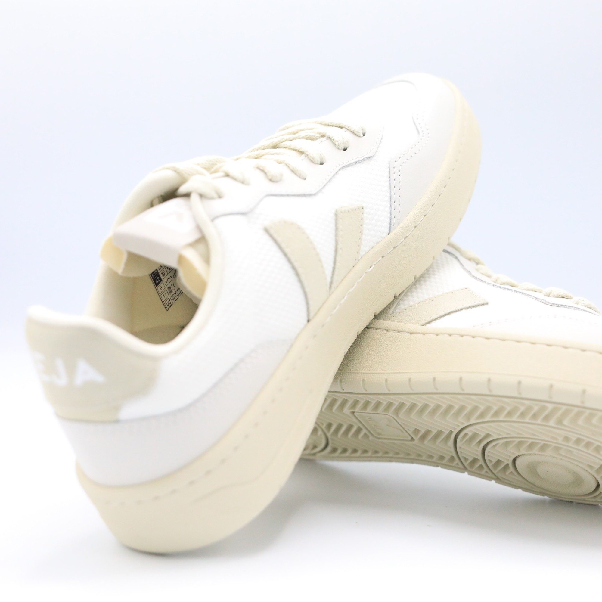 VEJA V-90 B-Mesh, weiß Sneaker günstig online kaufen