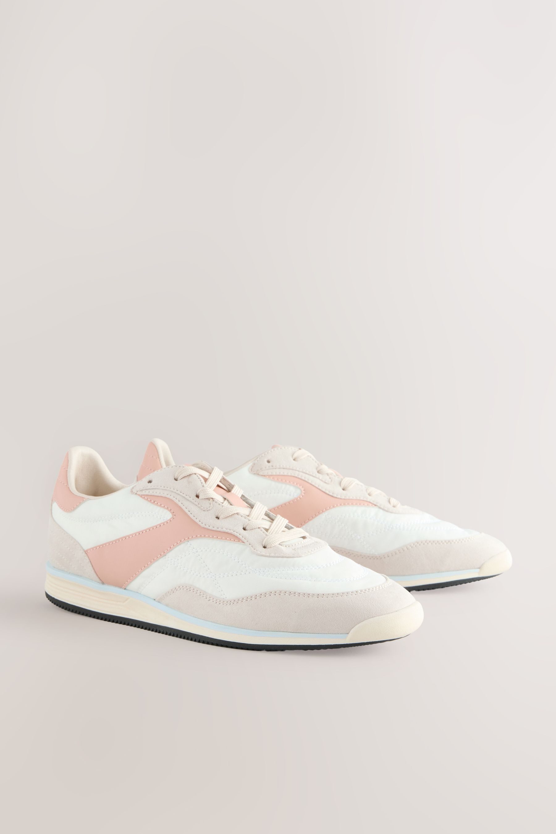 Next Forever Comfort® Schnürsneaker mit Bahnendetail Sneaker (1-tlg)