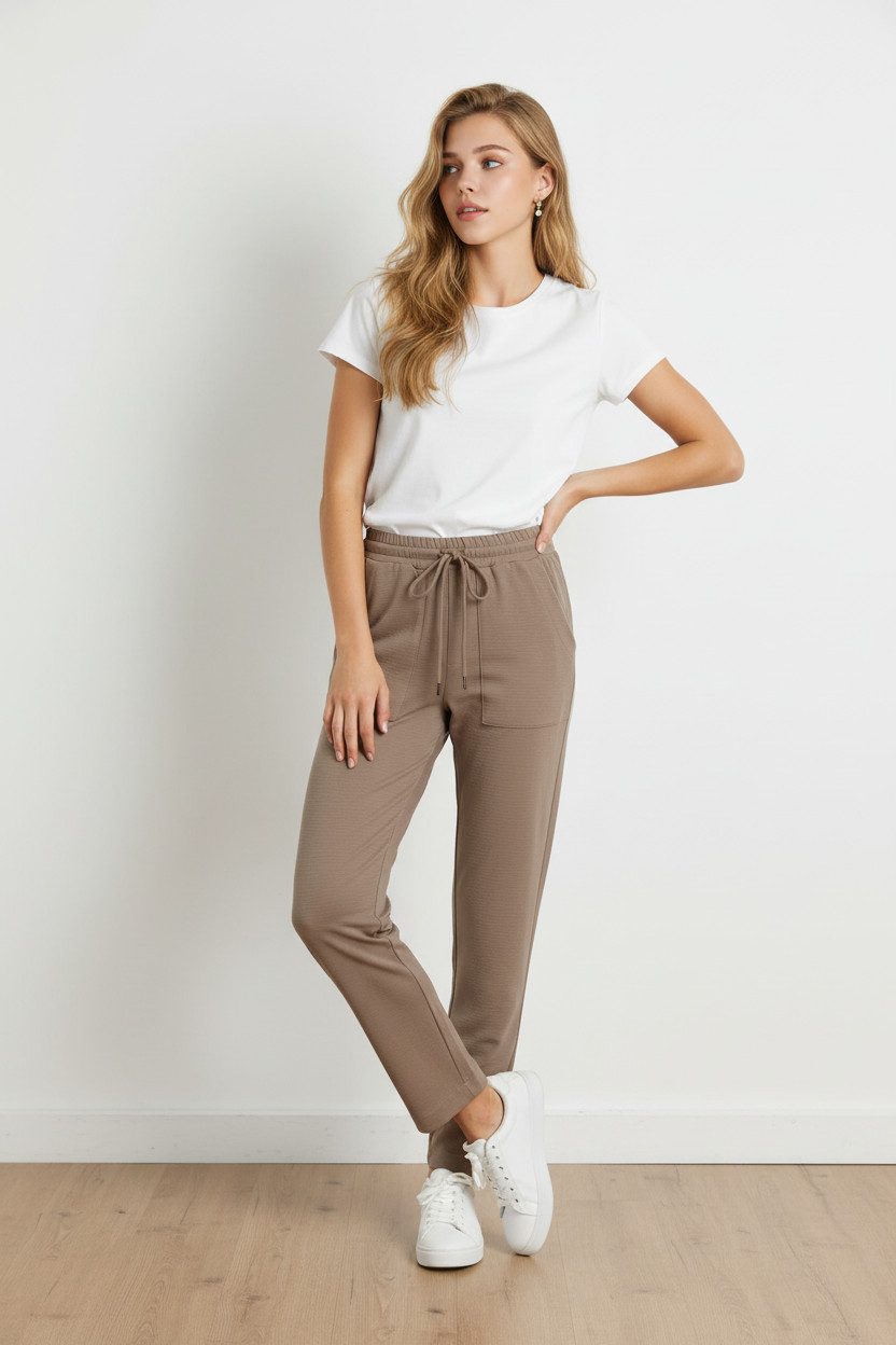 Zuckerwatte Sweatpants schmal geschnitten aus weicher Modalmischung mit Elasthan