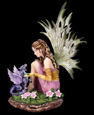 Figuren Shop GmbH Fantasy-Figur Elfenfigur Finar mit kleinem Drachen - Fantasy Dekofigur Drachenfigur