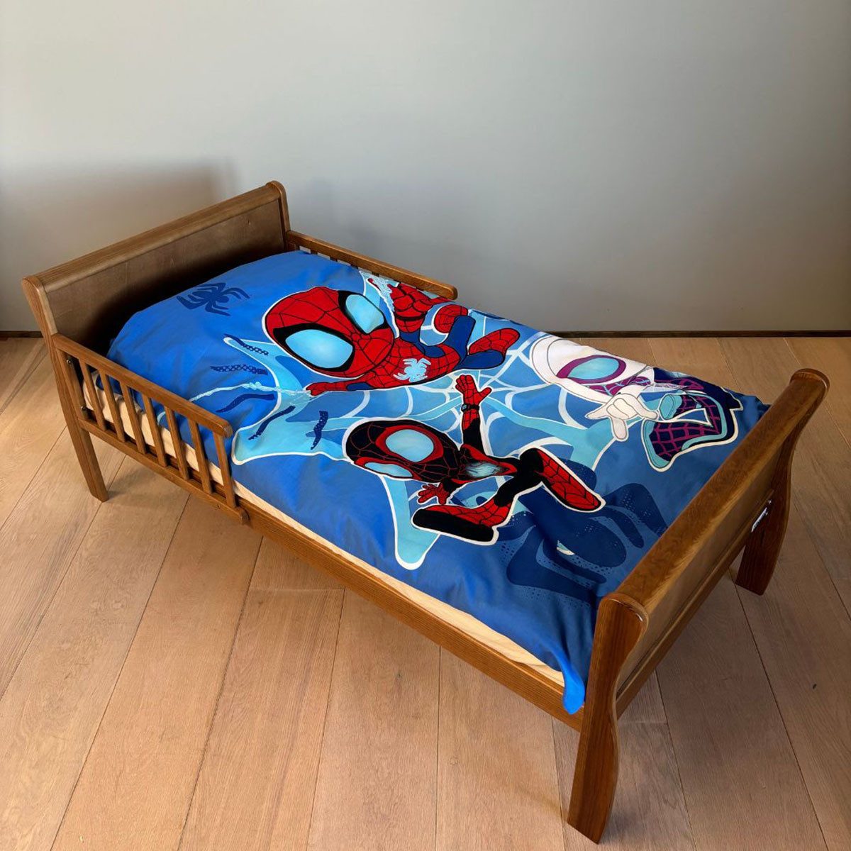 BrandMac Kinderbettwäsche Marvel Spidey and His Amazing Friends 100x135cm Spider-Man, Renforcé, 2 teilig