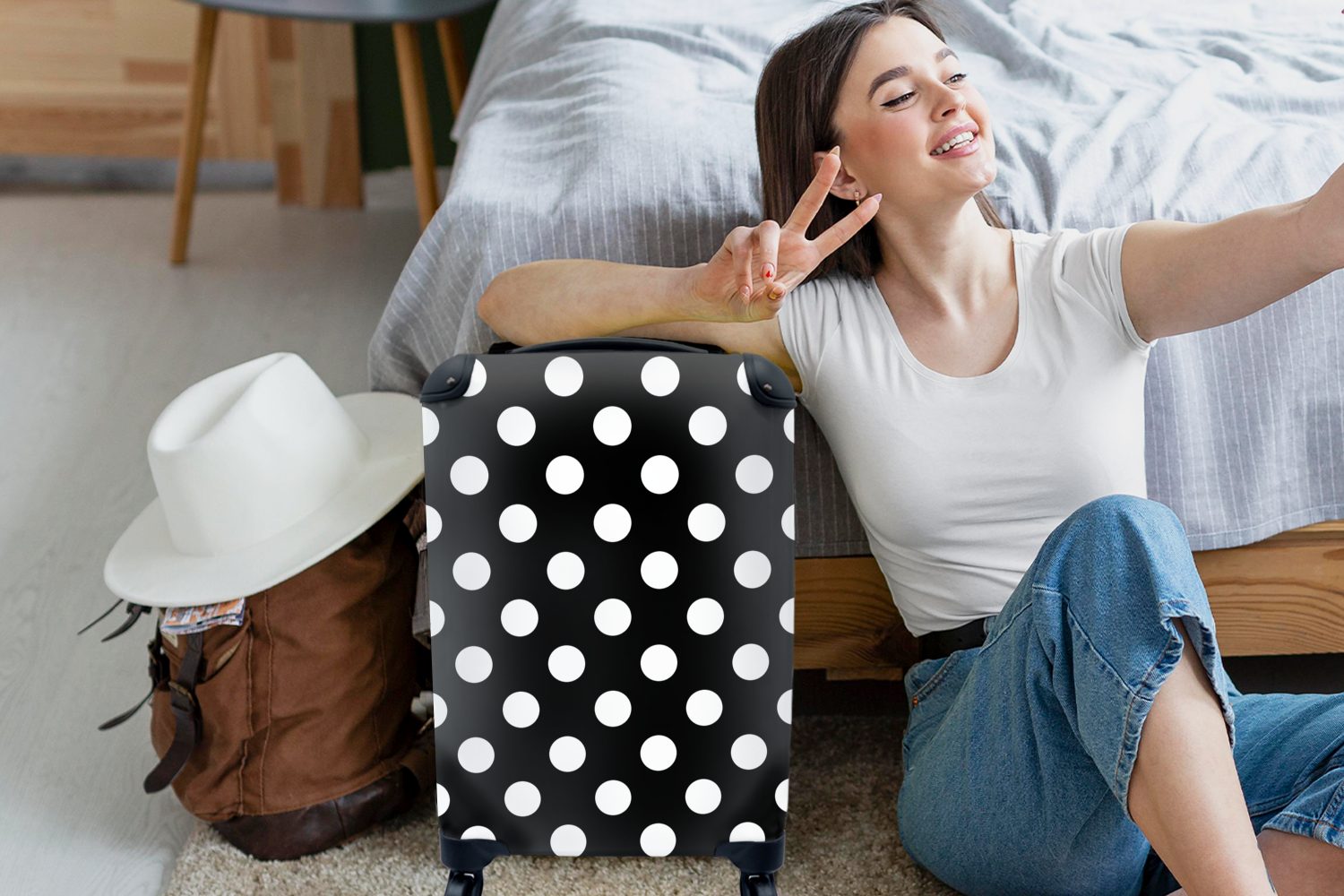 MuchoWow Handgepäckkoffer Polka dots - Muster - Schwarz und Weiß, 4 Rollen, Reisetasche mit rollen, Handgepäck für Ferien, Trolley, Reisekoffer