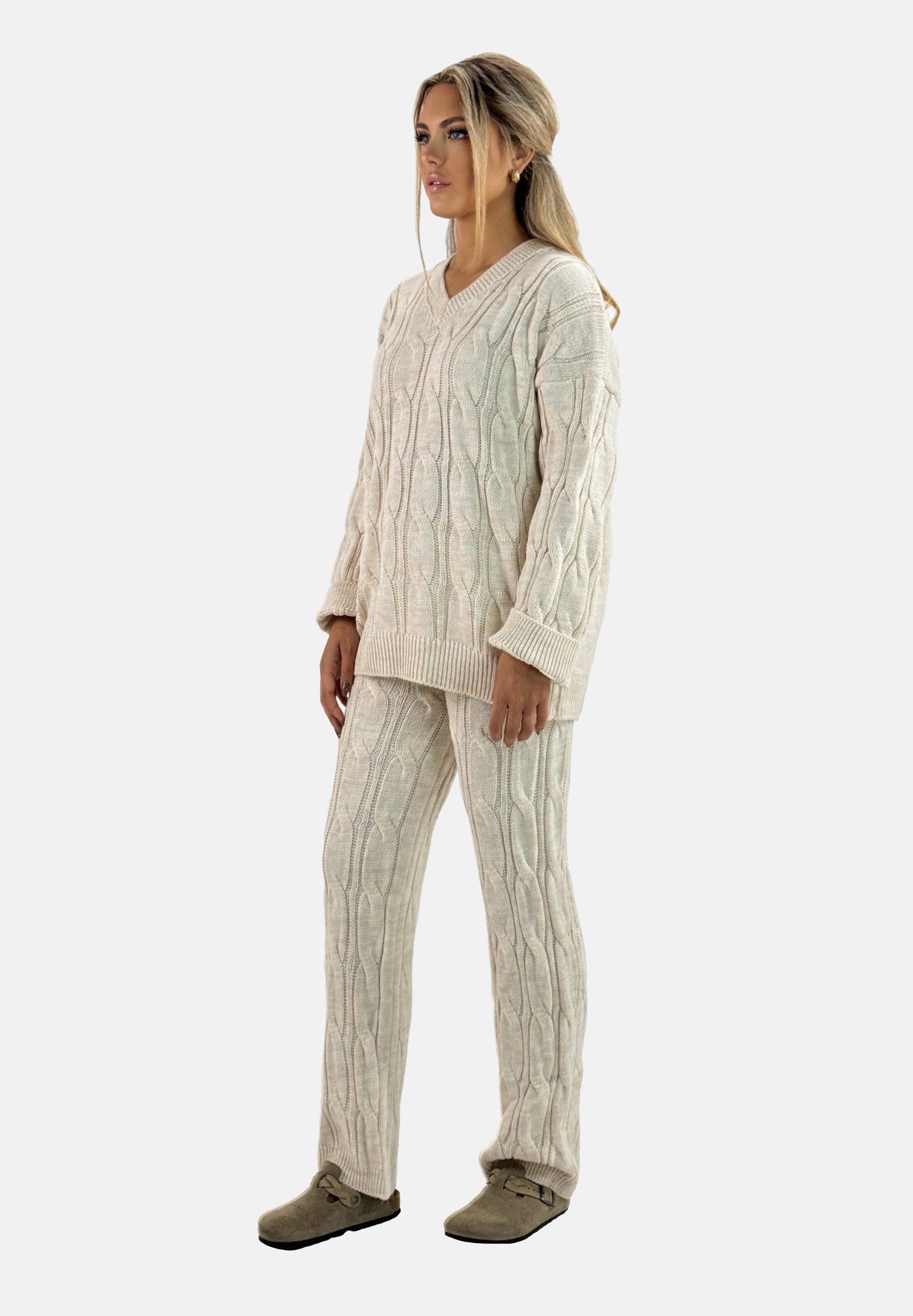 Elara Anzug Damen Strick Set mit Zopfmuster und weiter Strickhose (Set, Set)