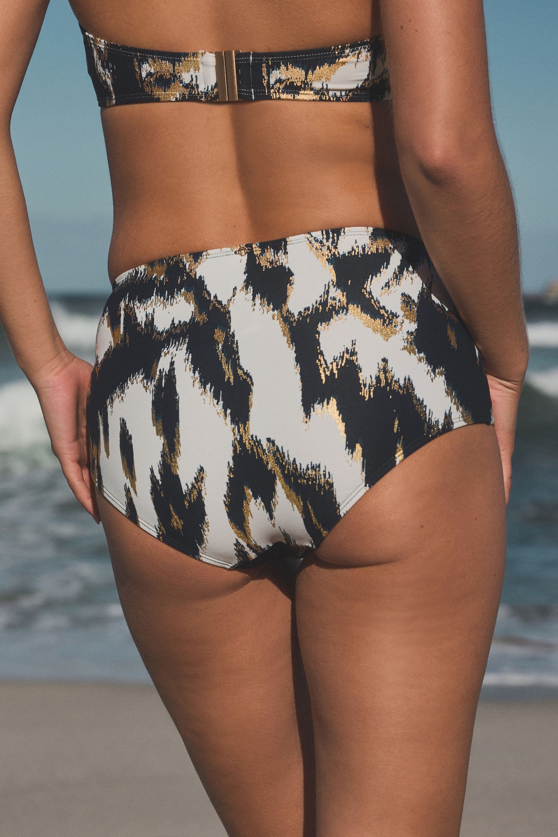 Next Bikini-Hose Bikinihose mit Rollsaum - Hoher Bund (1-St) günstig online kaufen