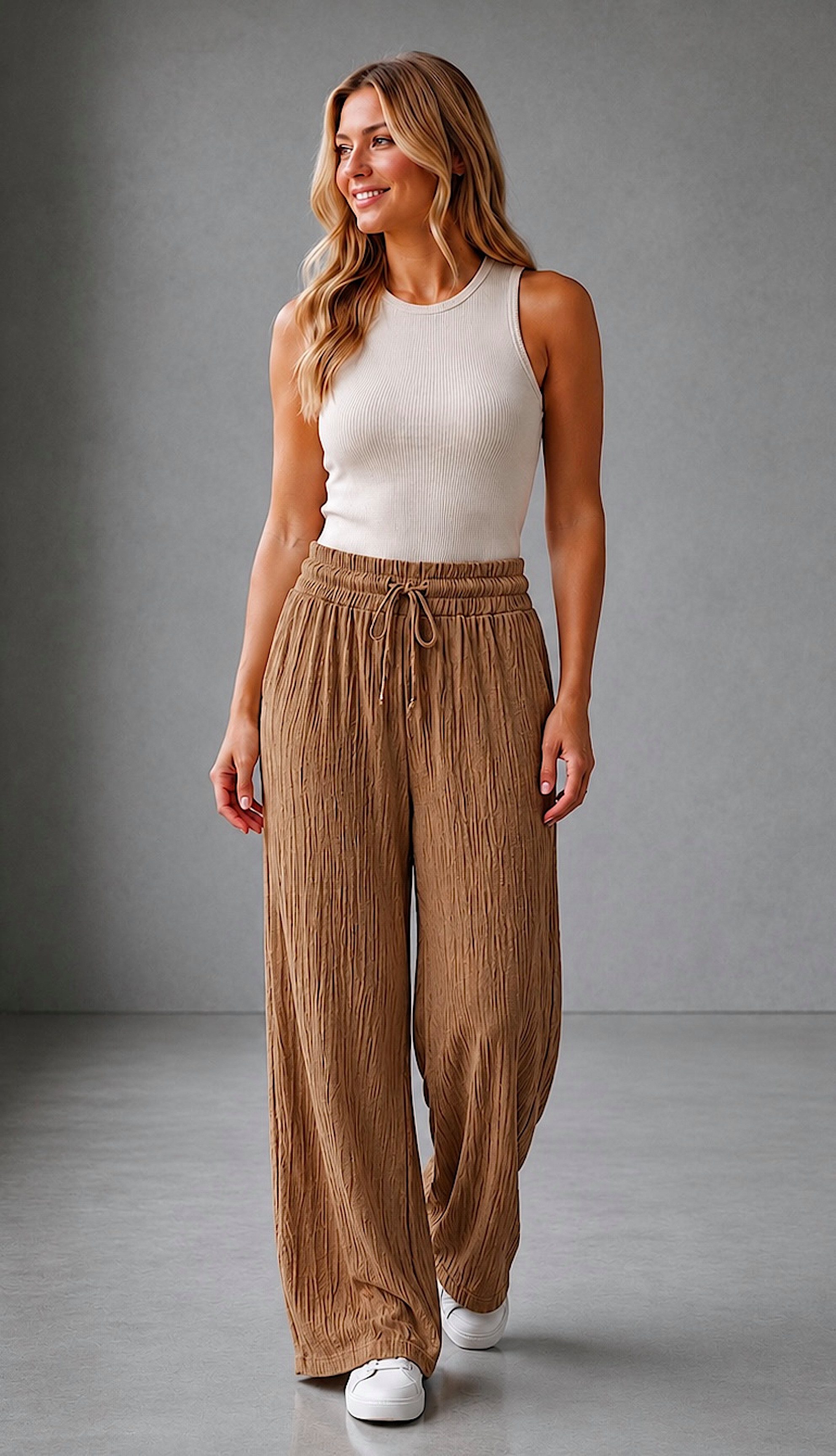 Worldclassca Stoffhose Worldclassca Crinkle-Hose Stoffhose Plissierte Weite Sommerhose Neue Kollektion - Stilvolle und gemütliche Sommer Mode für Damen