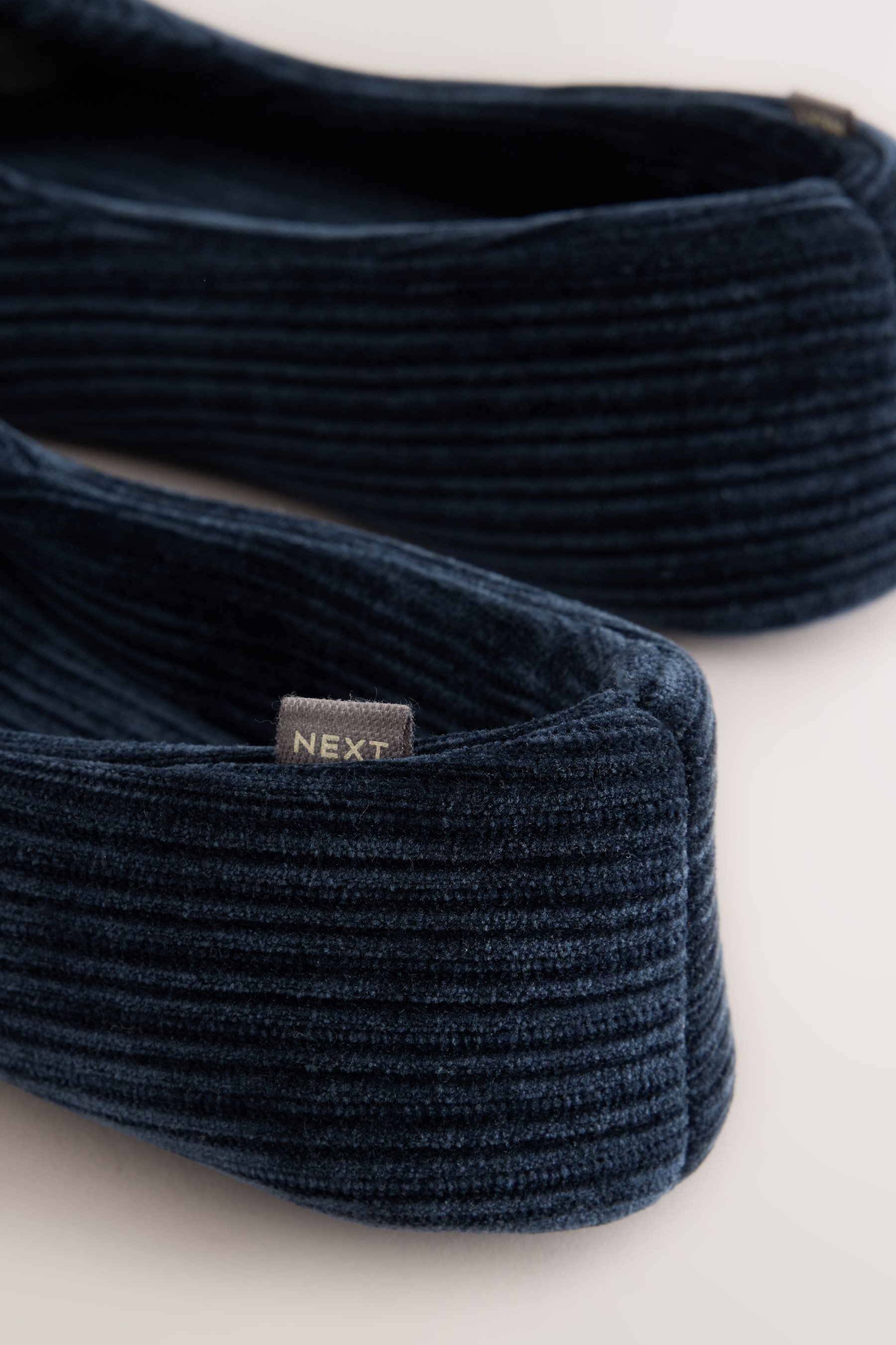 Next Ballerina-Slippers aus Cord-Velours mit Schleife Hausschuh – Bild 4 von 5