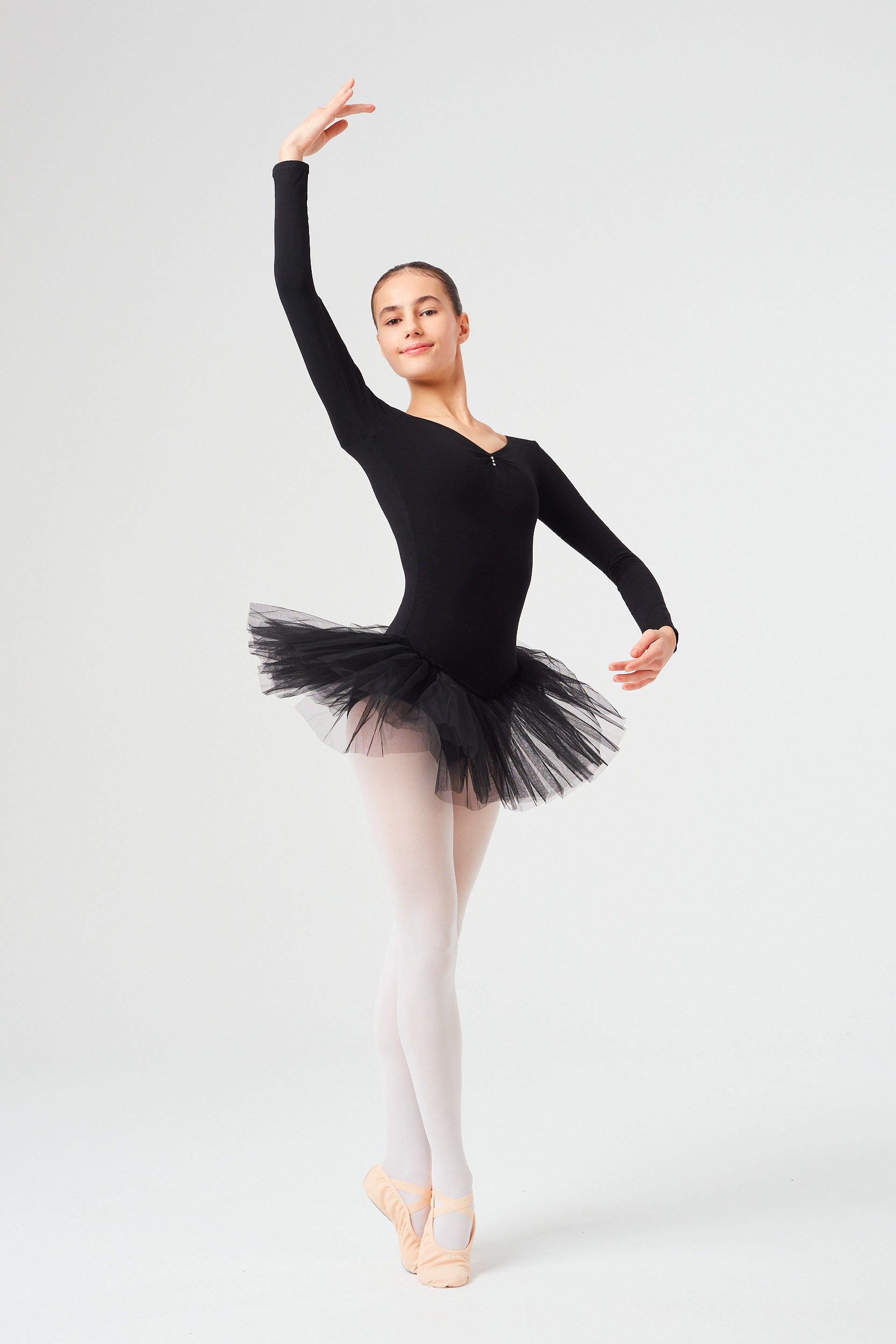 tanzmuster Tüllkleid Ballett Tutu Romy mit Glitzersteinen Langarm Ballettkleid aus weicher Baumwolle mit Tüllrock für Mädchen – Bild 3 von 5