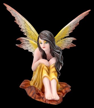Figuren Shop GmbH Fantasy-Figur Elfenfigur - Dariel sitzend - magische Fee Fantasy Figur Dekoration