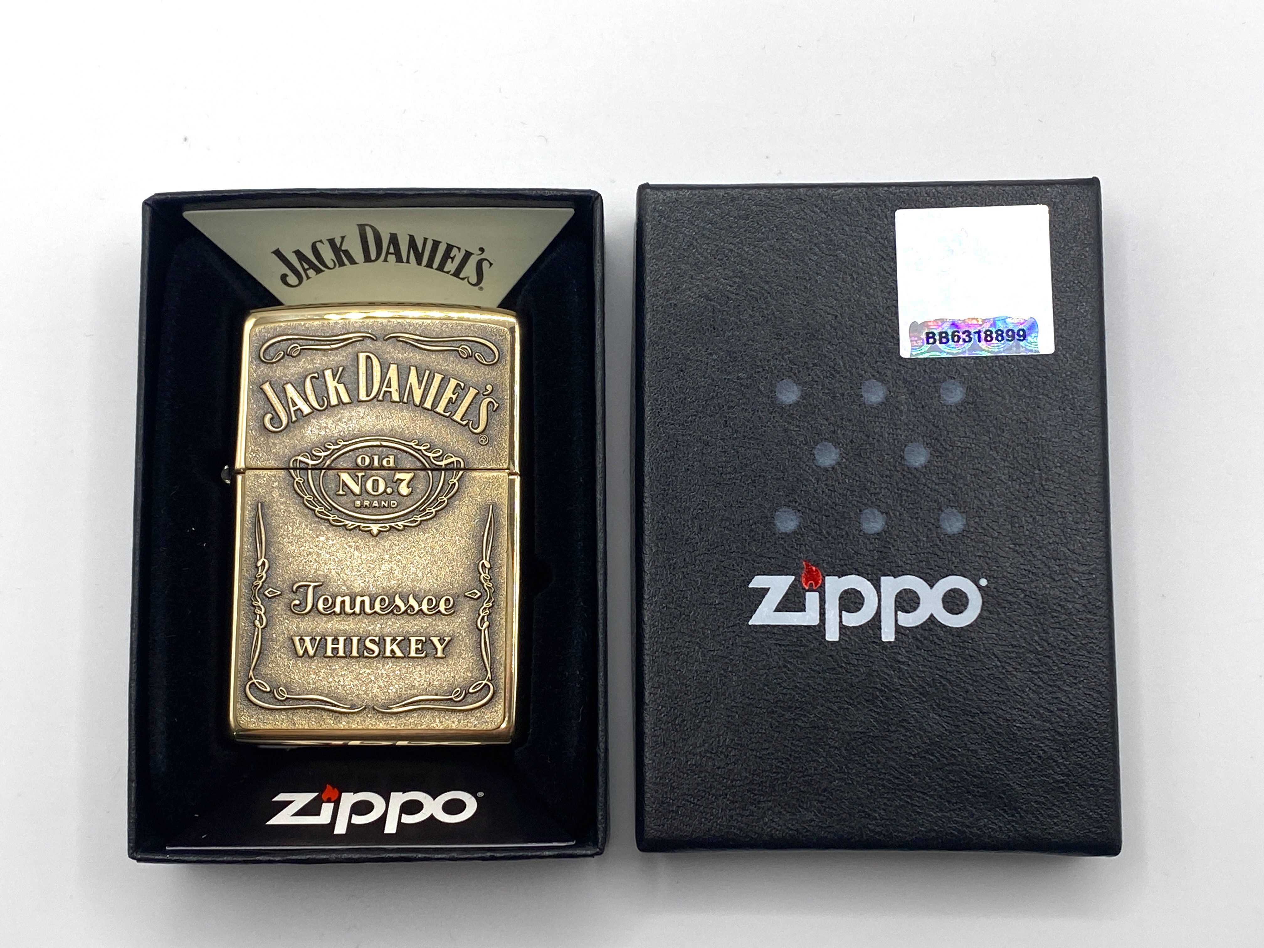Feuerzeug Jack Daniel's Messing Emblem Premium Set - Sturmfeuerzeug Geschenkidee