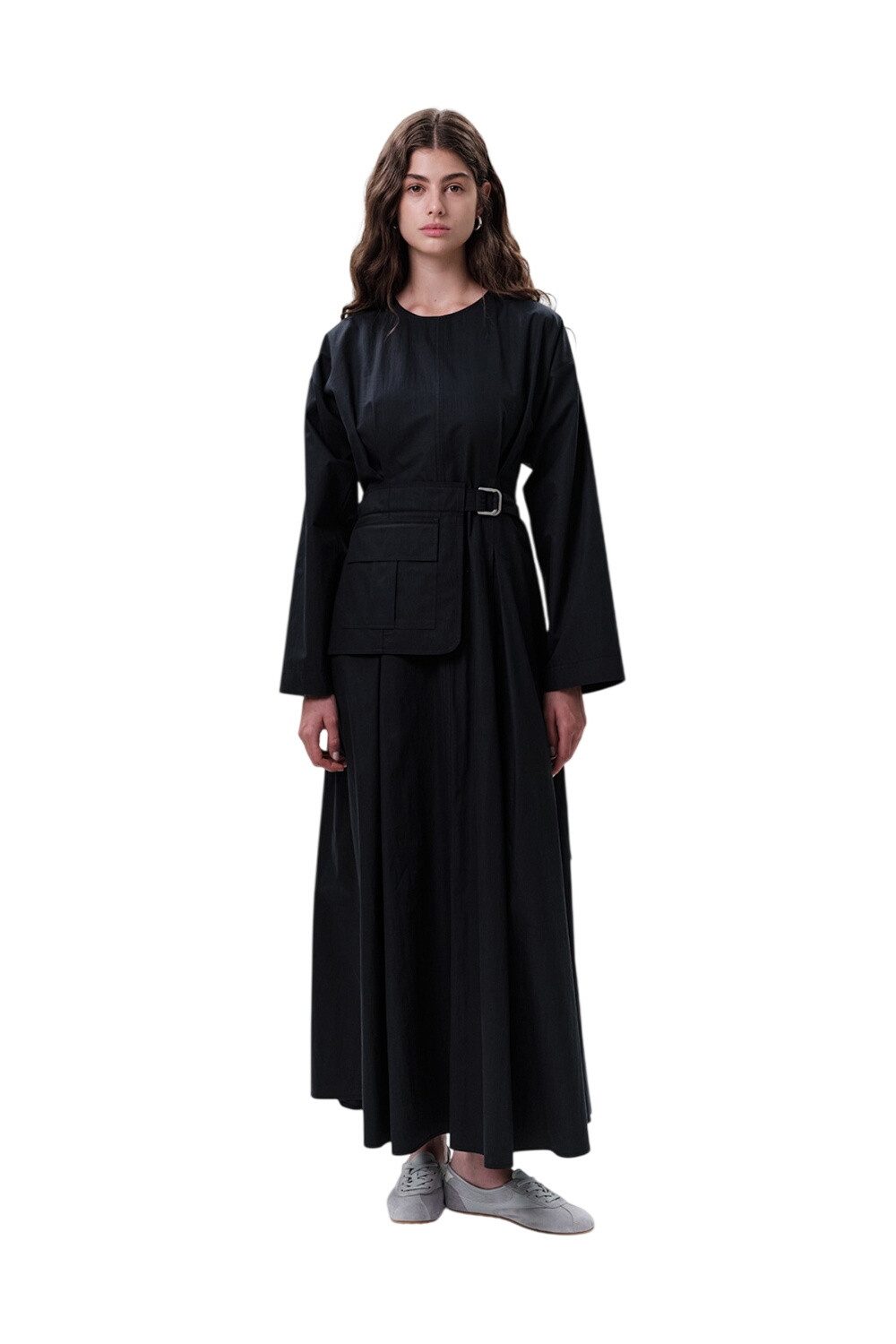 MANUKA Midikleid GRÜNES KLEID MIT TASCHEN UND GÜRTELDETAILS.