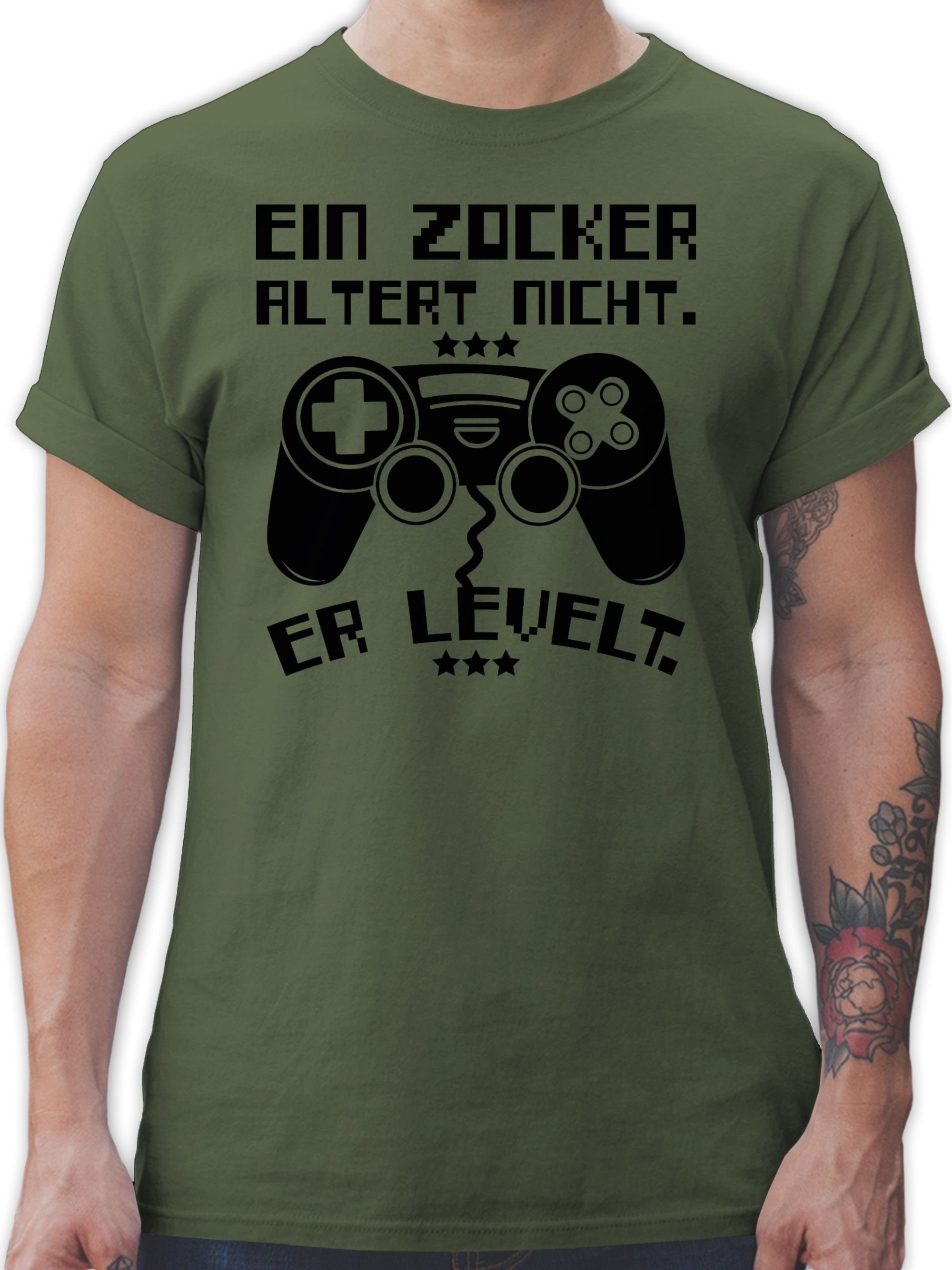 Shirtracer T-Shirt Ein Zocker altert nicht - er levelt Nerd Geschenke 03 Army Grün | T-Shirts