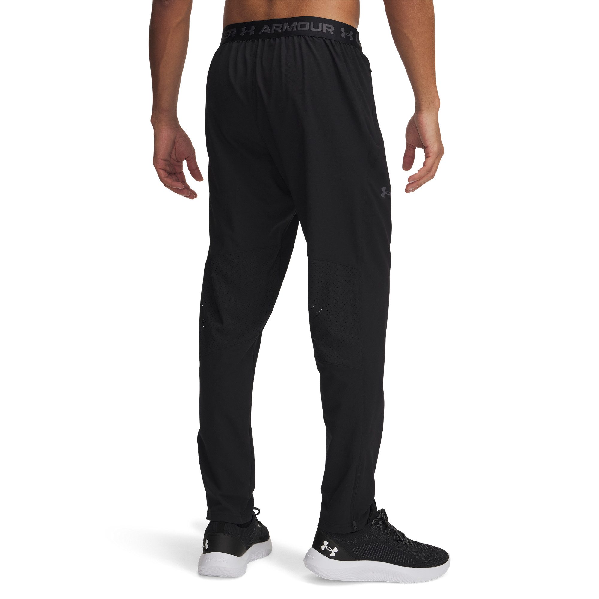 Under Armour® Trainingshose Under Armour Herren Trainingshose Vanish Woven Tapered 1390055