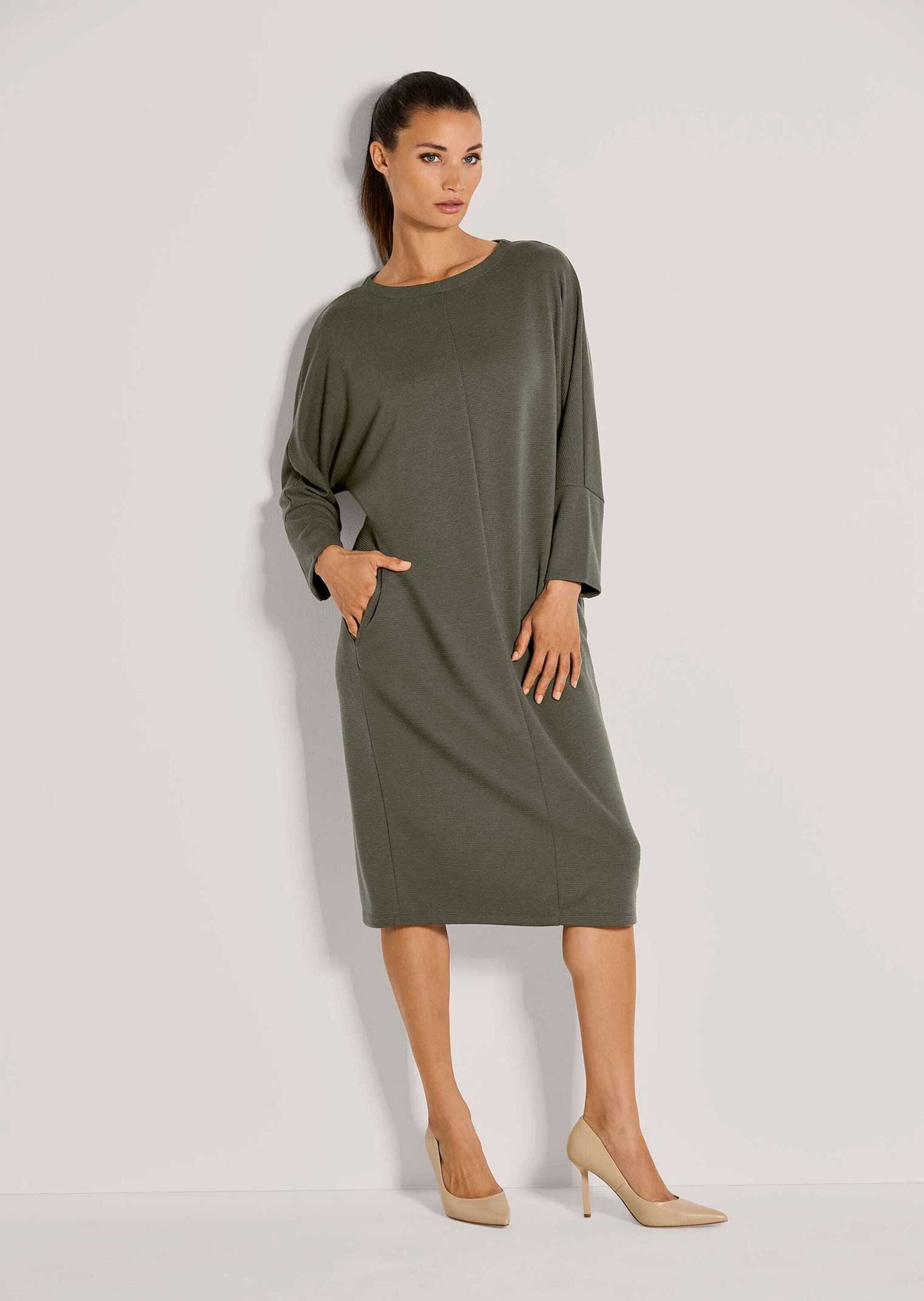 MADELEINE Midikleid Elegantes Kleid mit Fledermausärmeln günstig online kaufen