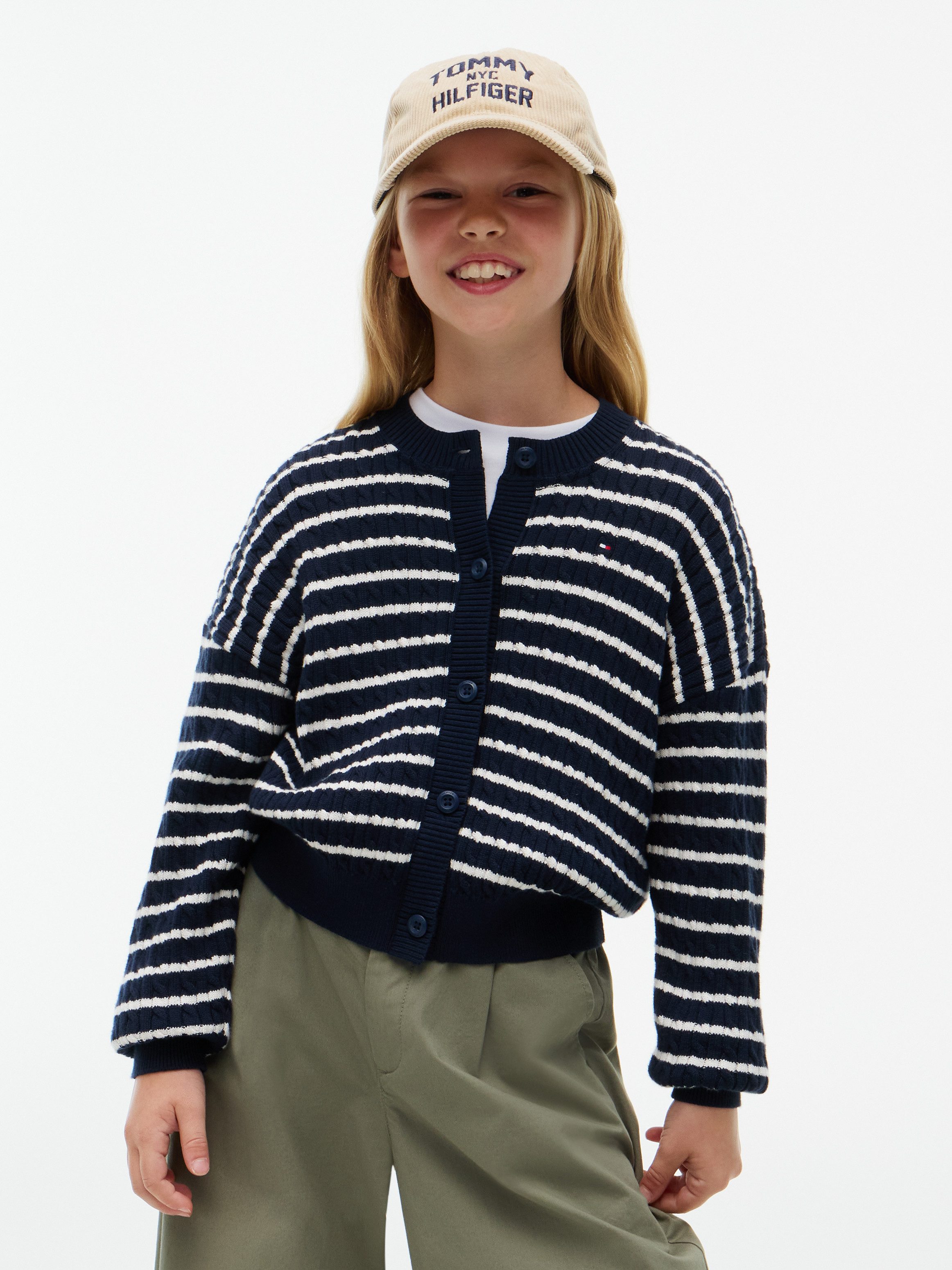 Tommy Hilfiger Strickjacke CABLE CARDIGAN Rundhalsausschnitt, Regular Fit, Knopfleiste, für Kinder bis 16 Jahre