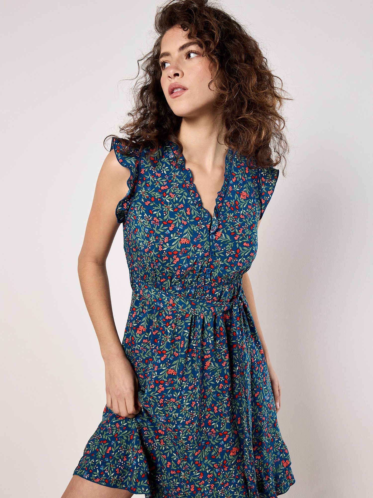 Druckkleid Blumenwald-Rüschen-Ditsy-Kleid