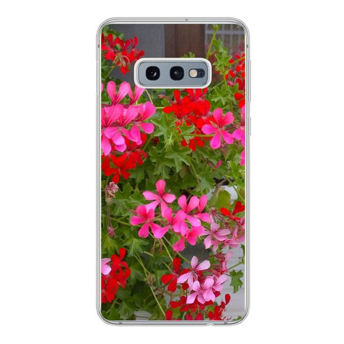 MuchoWow Handyhülle Geranienblüten im Garten Phone Case Handyhülle Samsung Galaxy S10e Silikon Schutzhülle