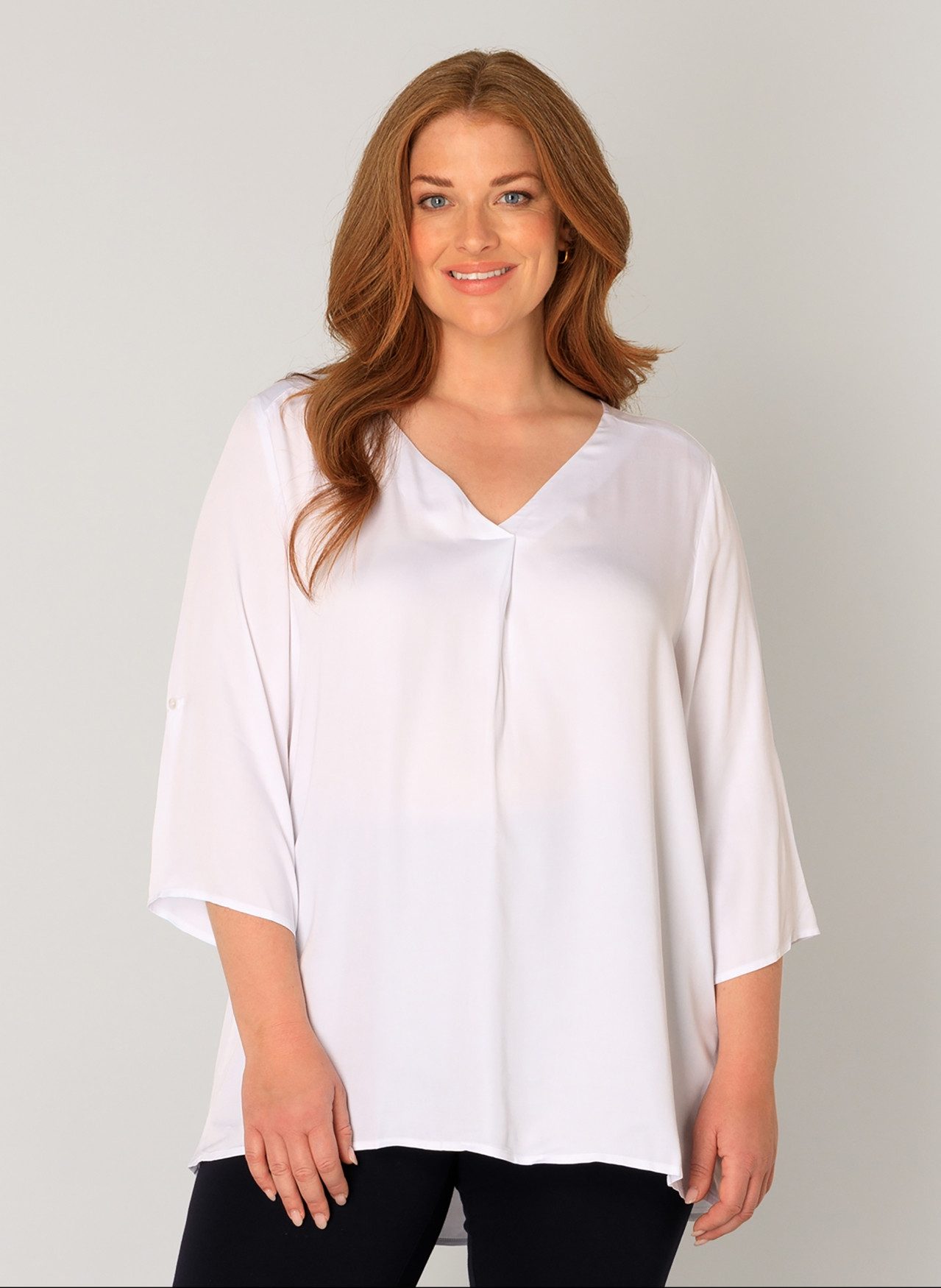 Base Level Curvy Shirtbluse Yanina mit V-Ausschnitt günstig online kaufen