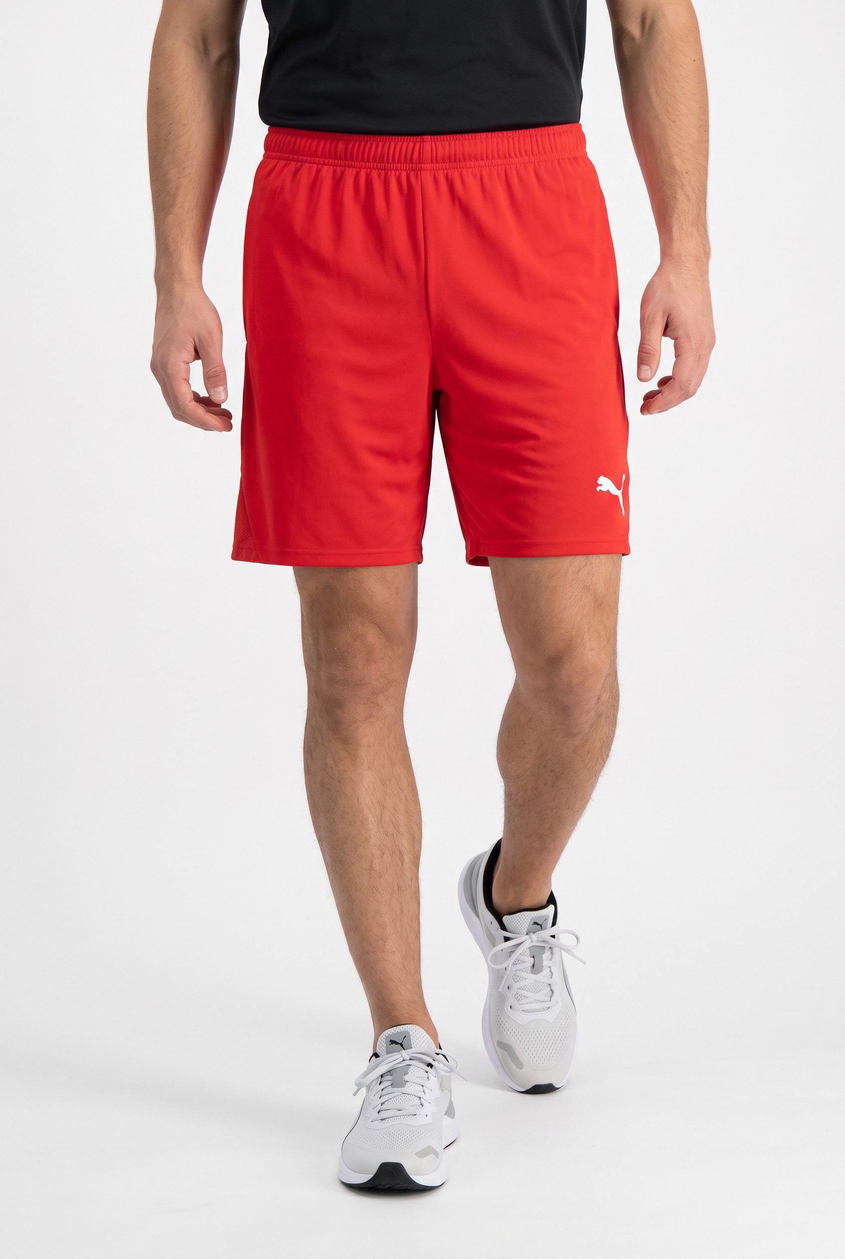 PUMA Trainingsshorts TEAMGOAL SHORTS aus Polyester, kniefrei, mit Interlock-Material, modernes Design