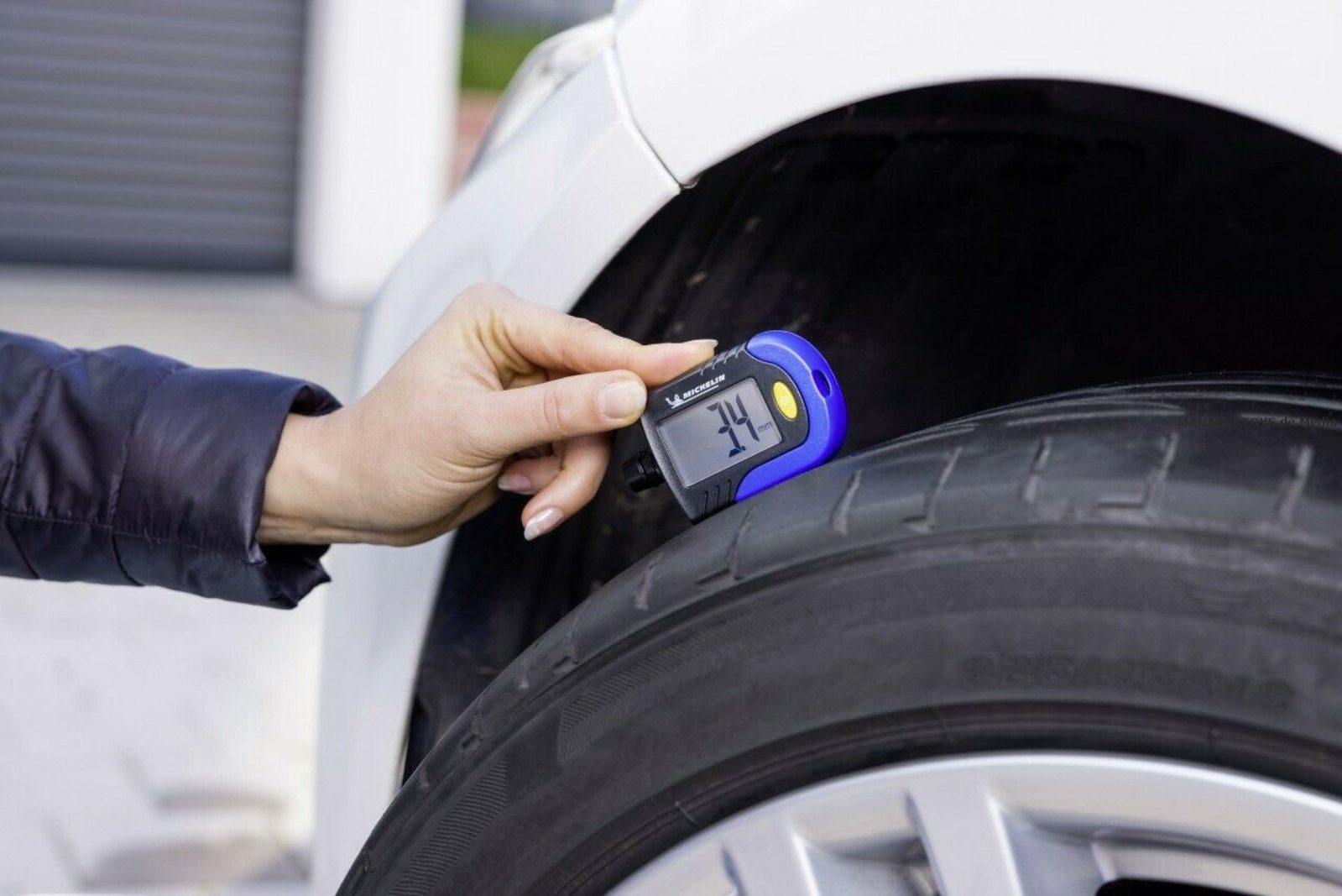 Michelin Tire Pressure Monitoring System Digital Tire Pressure Gauge Tire Pressure Meter Tread Depth Measuring Device
