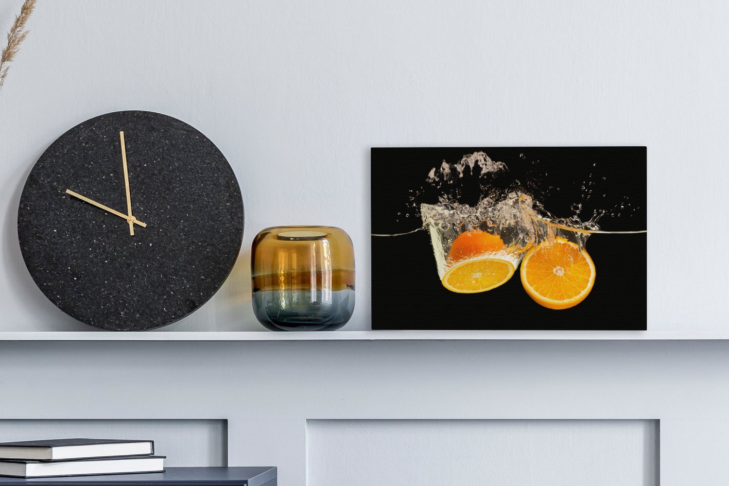OneMillionCanvasses® Leinwandbild Orange - Stillleben - Wasser - Schwarz - Obst, Fotodruck (1 St), Wandbilder für Esszimmer, Wanddeko Bilder Küche, 30x20 cm – Bild 2 von 5