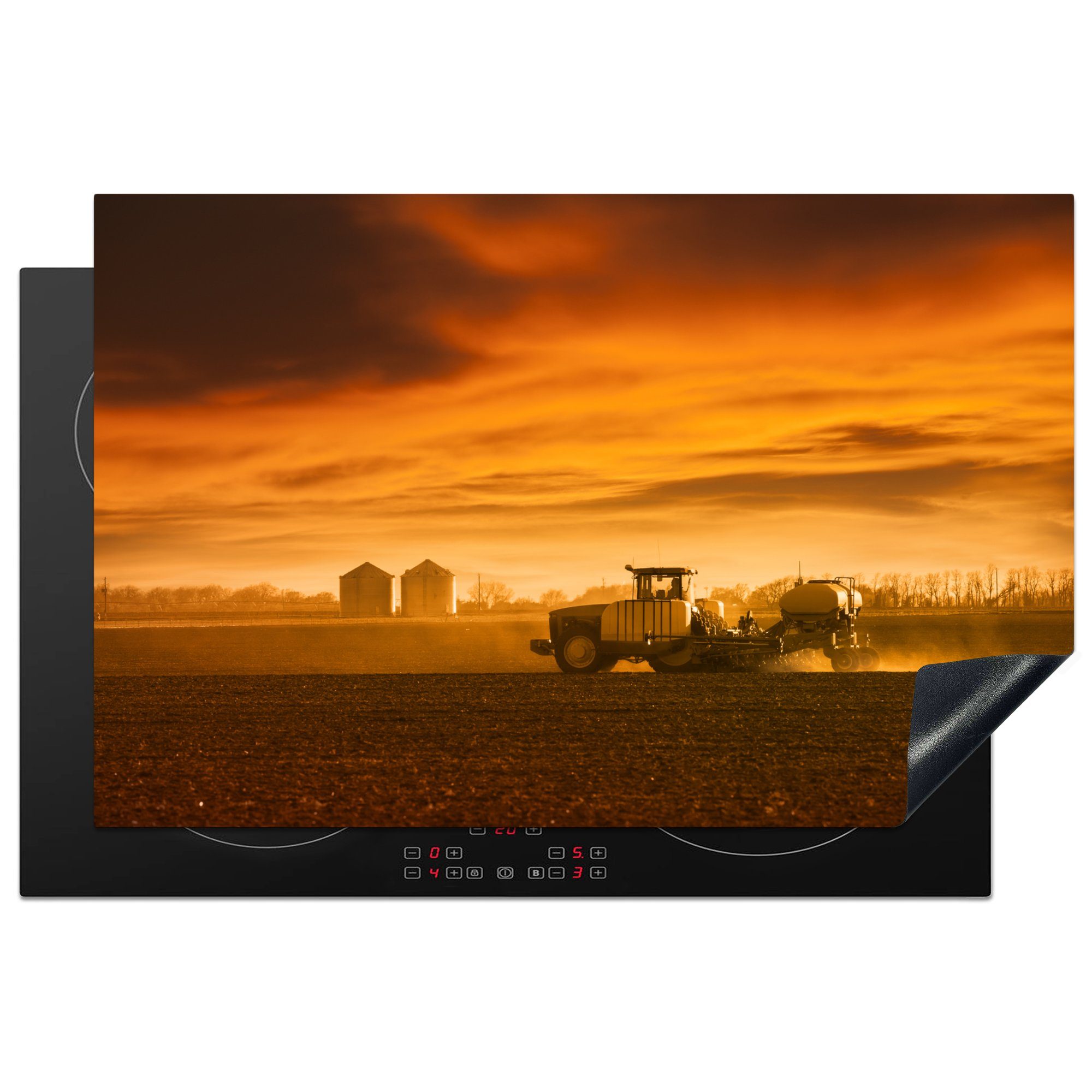 MuchoWow Herdblende-/Abdeckplatte Landwirt pflügt das Feld bei Sonnenuntergang in Nebraska, Vinyl, (1 tlg), 81x52 cm, Induktionskochfeld Schutz für die küche, Ceranfeldabdeckung