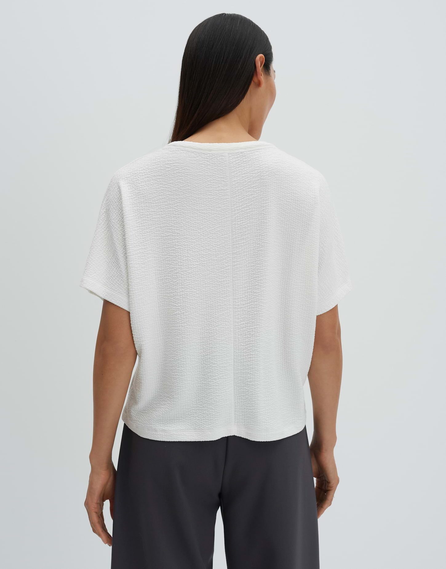 someday Kurzarmshirt Kialu Lockere Passform, leichte Crash-Optik für Alltag und Büro