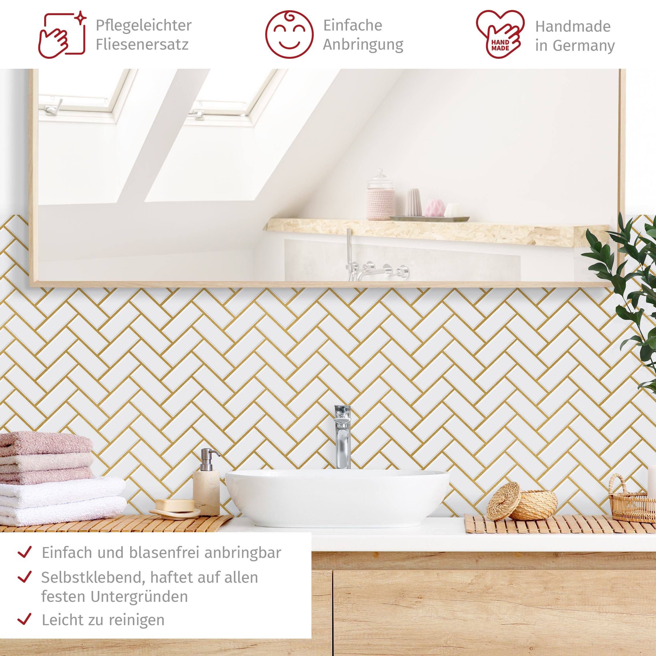 Bilderdepot24 Badrückwand weiss fugenlose Wandverkleidung Bad Unifarben, (Hartfolie matt » Selbstklebend SMART 0,35 mm), wasserfestes Wandpaneel Fischgräten Weiß-Gold