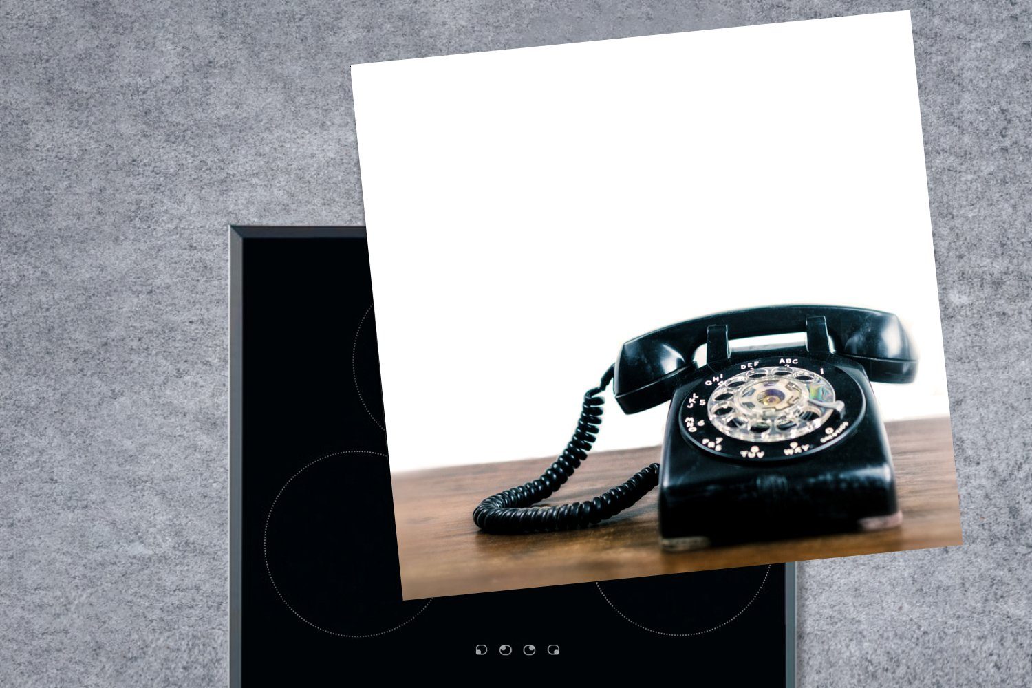 Arbeitsplatte eines Retro-Telefons Holztisch, tlg), auf Illustration für schwarzen einem Vinyl, cm, Ceranfeldabdeckung, MuchoWow küche 78x78 Herdblende-/Abdeckplatte (1