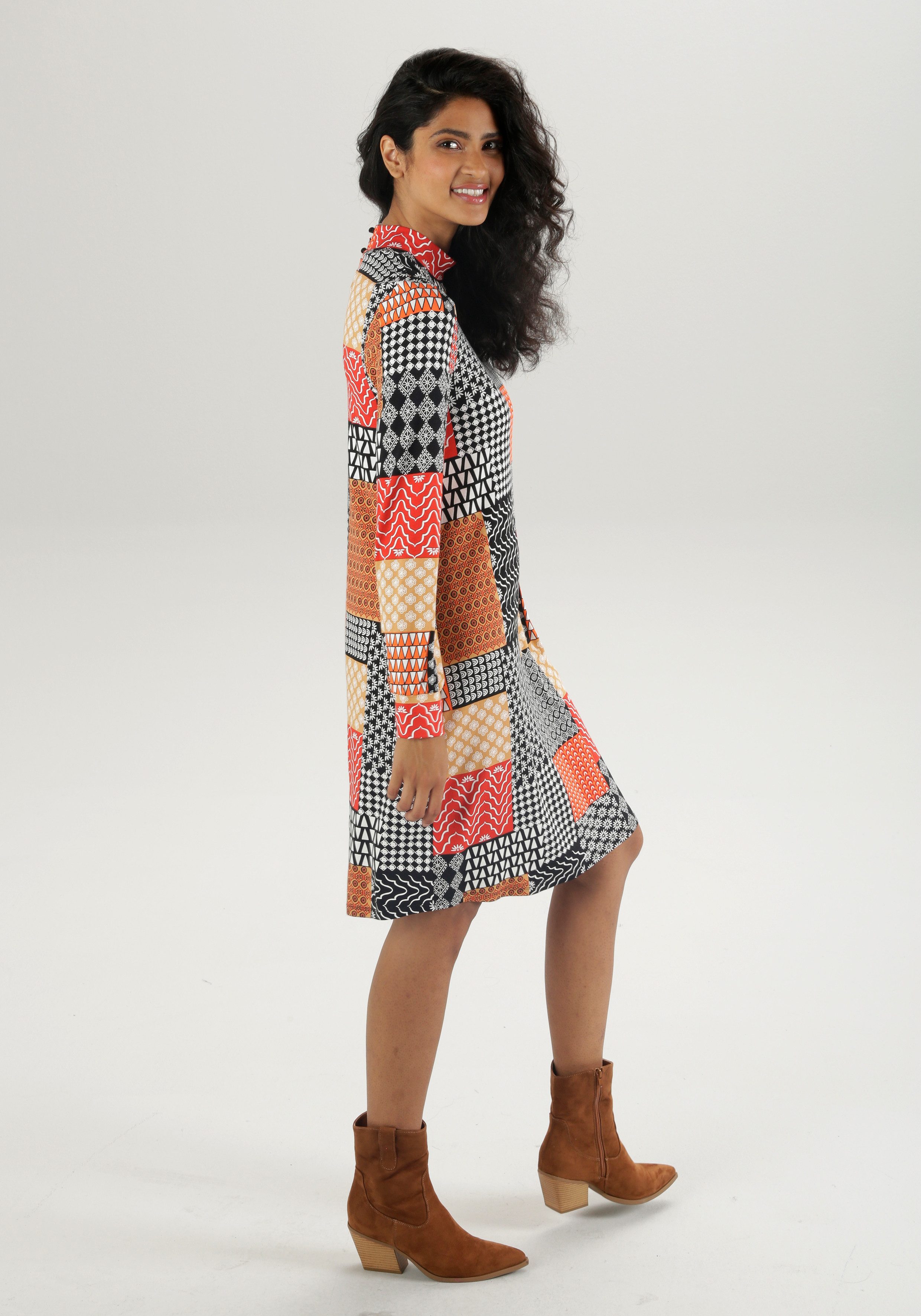 Aniston CASUAL Jerseykleid mit extravagantem Mustermix günstig online kaufen