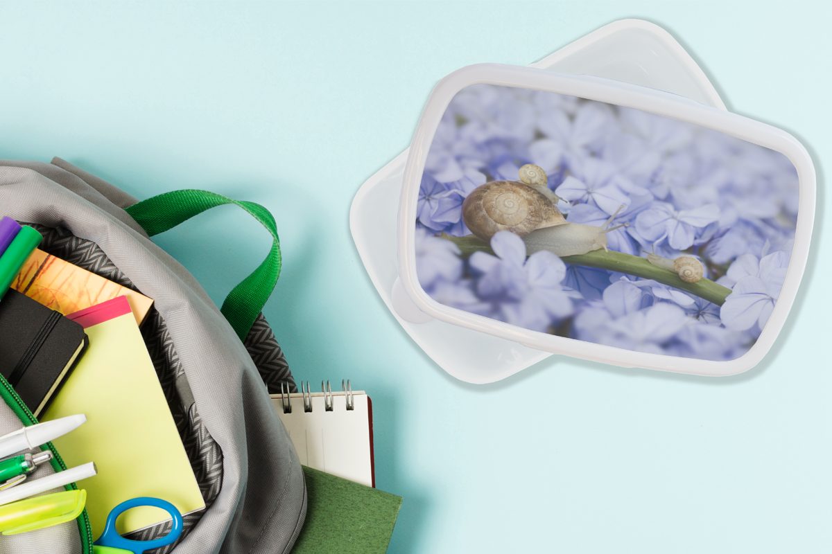 MuchoWow Lunchbox Schnecke - Blumen Jungs Kinder und Kunststoff, und für Mädchen für Tiere, weiß (2-tlg), Erwachsene, - Brotdose, Brotbox