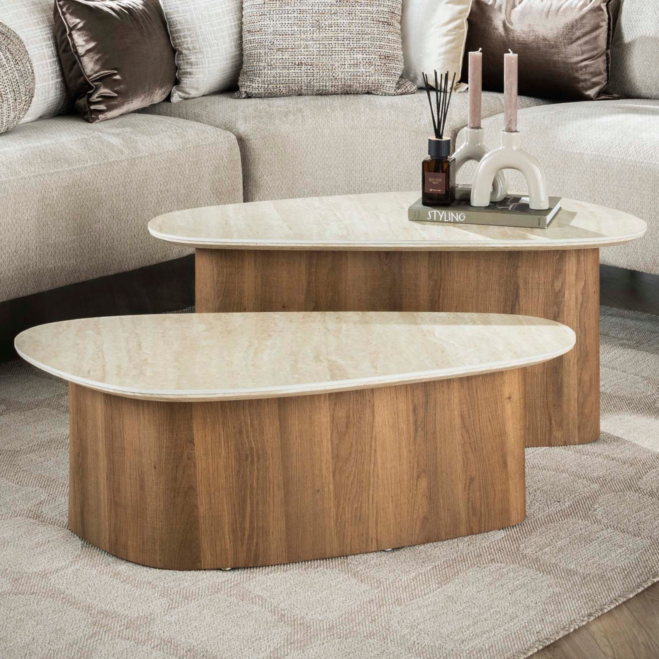 alesvelt Couchtisch Set ROMANO TRIANGOLO Organische Dreiecks-Satztische in Travertin-Optik (2er-Set), 90x43x40 cm, 90x43x30 cm, Keramik, Travertin-Design, Eichenoptik