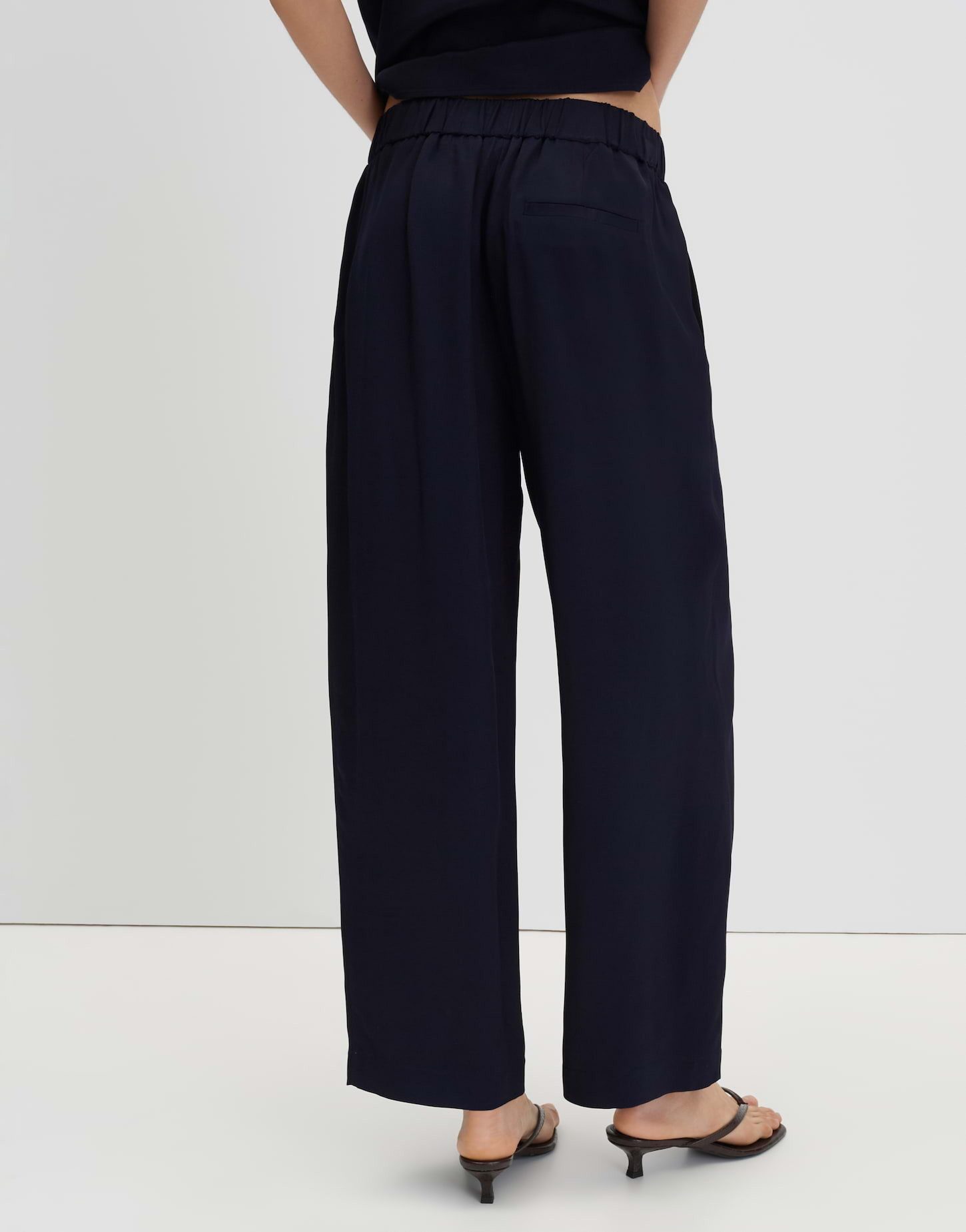 someday Stoffhose Cisilia pure aus Viskose mit Twillstruktur Relaxte City Pants mit Bundfalten