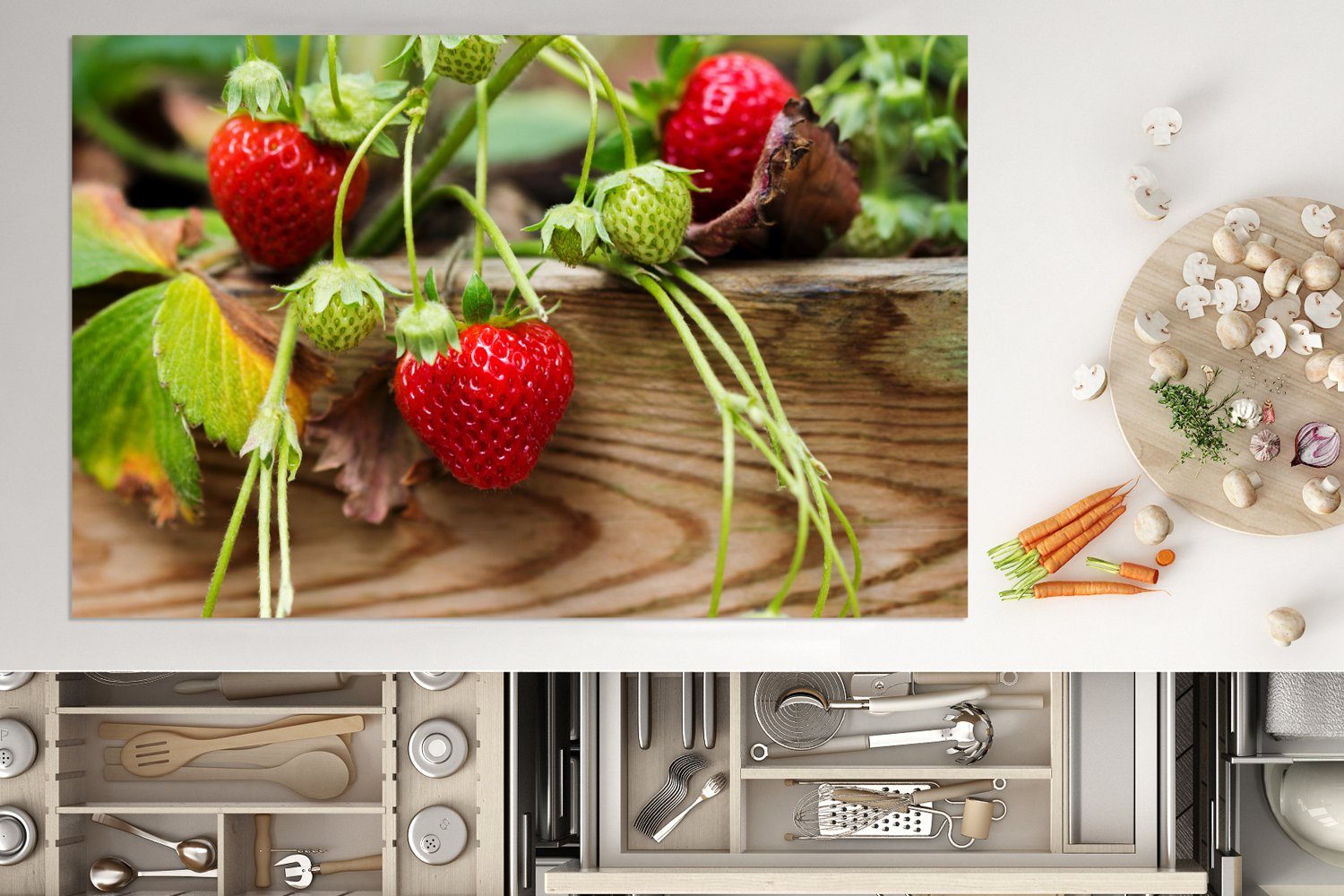 Erdbeere 81x52 küche, - Ceranfeldabdeckung Herdblende-/Abdeckplatte Holz, die für (1 cm, Schutz Induktionskochfeld MuchoWow Pflanze tlg), - Vinyl,