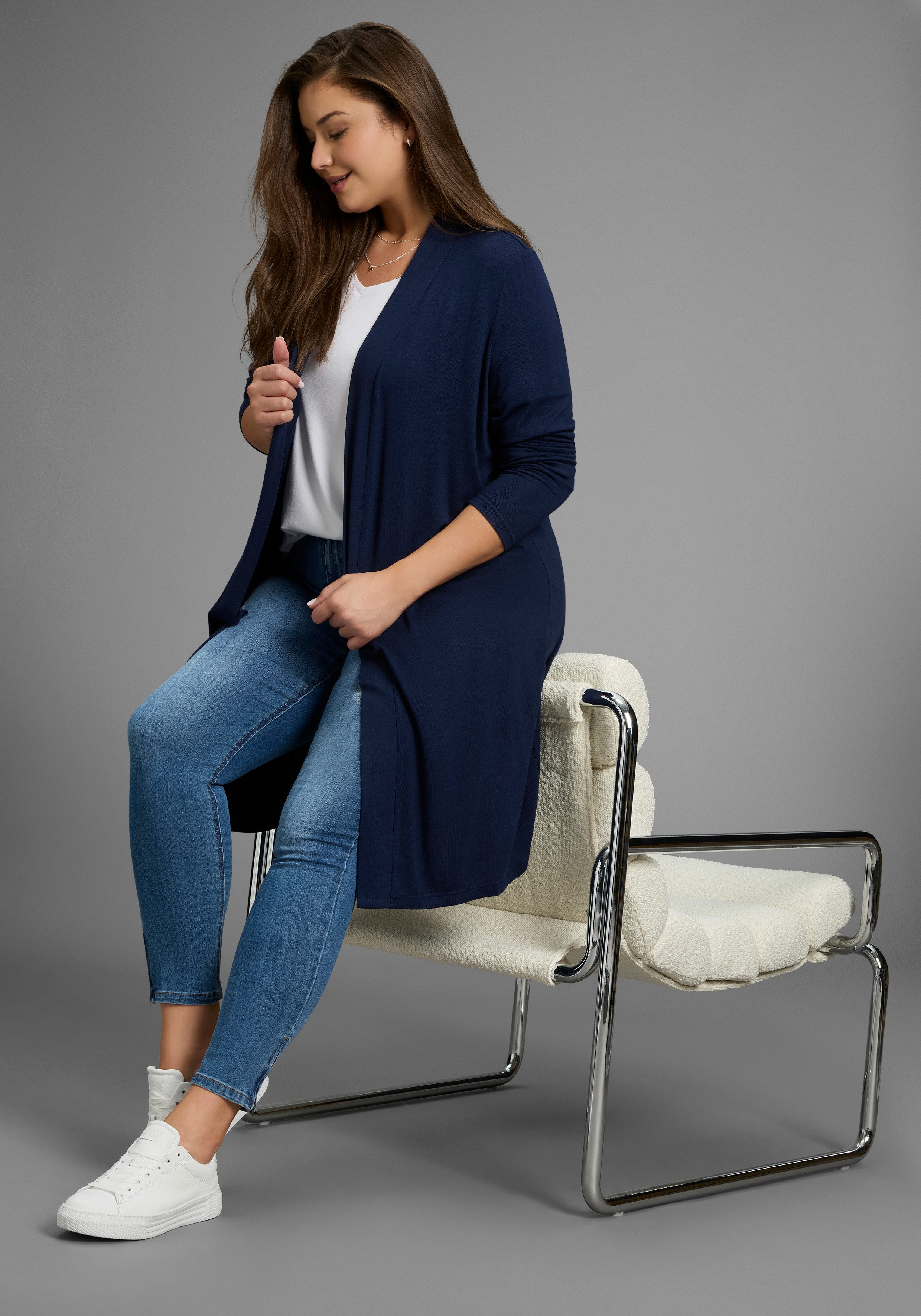 Laura Scott CURVE Longstrickjacke aus weichem, angenehmem fließendem Jersey günstig online kaufen