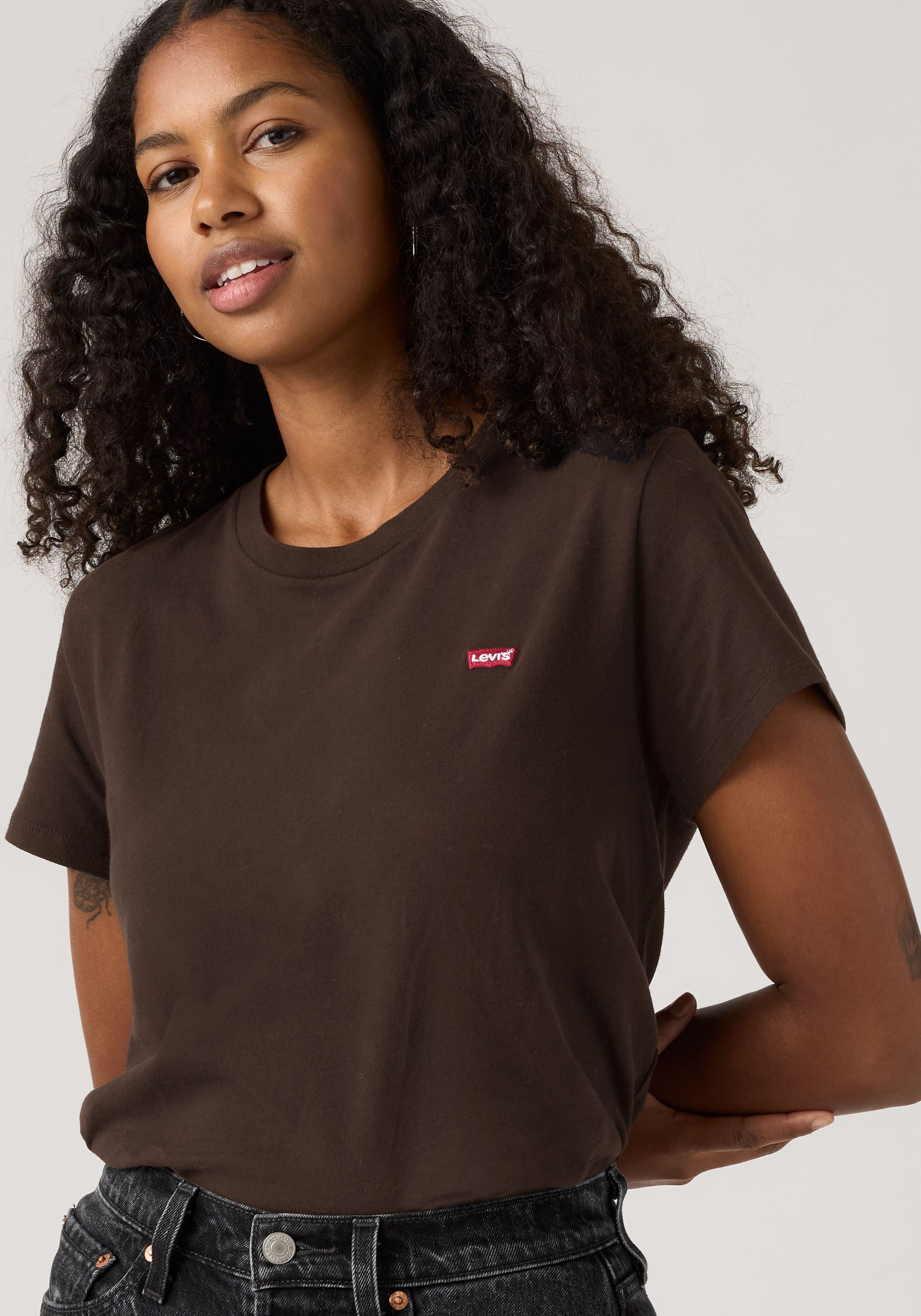 Levi's® T-Shirt TEE Minilogo mit kleiner Logostickerei