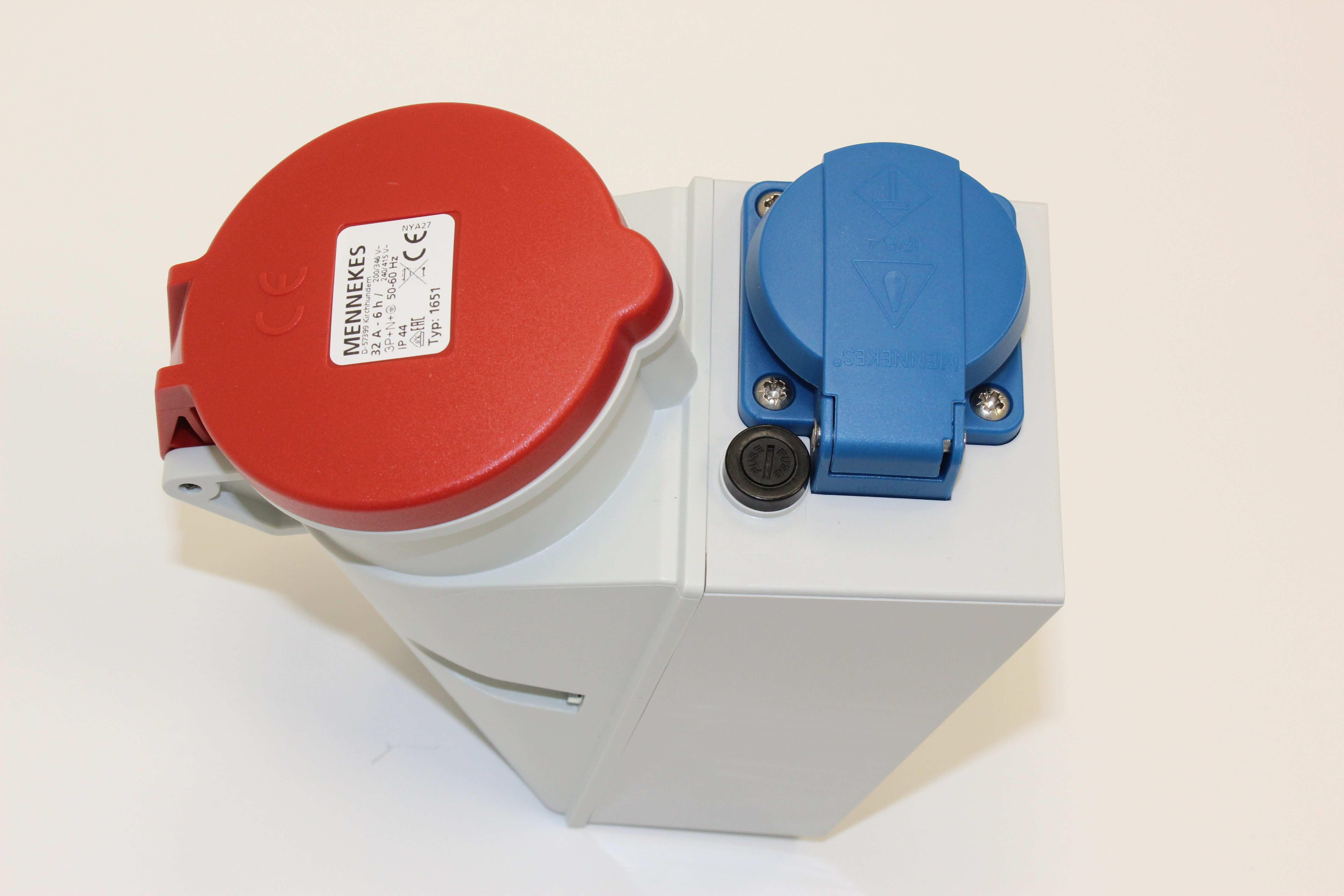 Mennekes Steckdose Doppelbox 1 x Schuko, 1 x CEE 32A, 3p, 6h, 230V IP44 1651