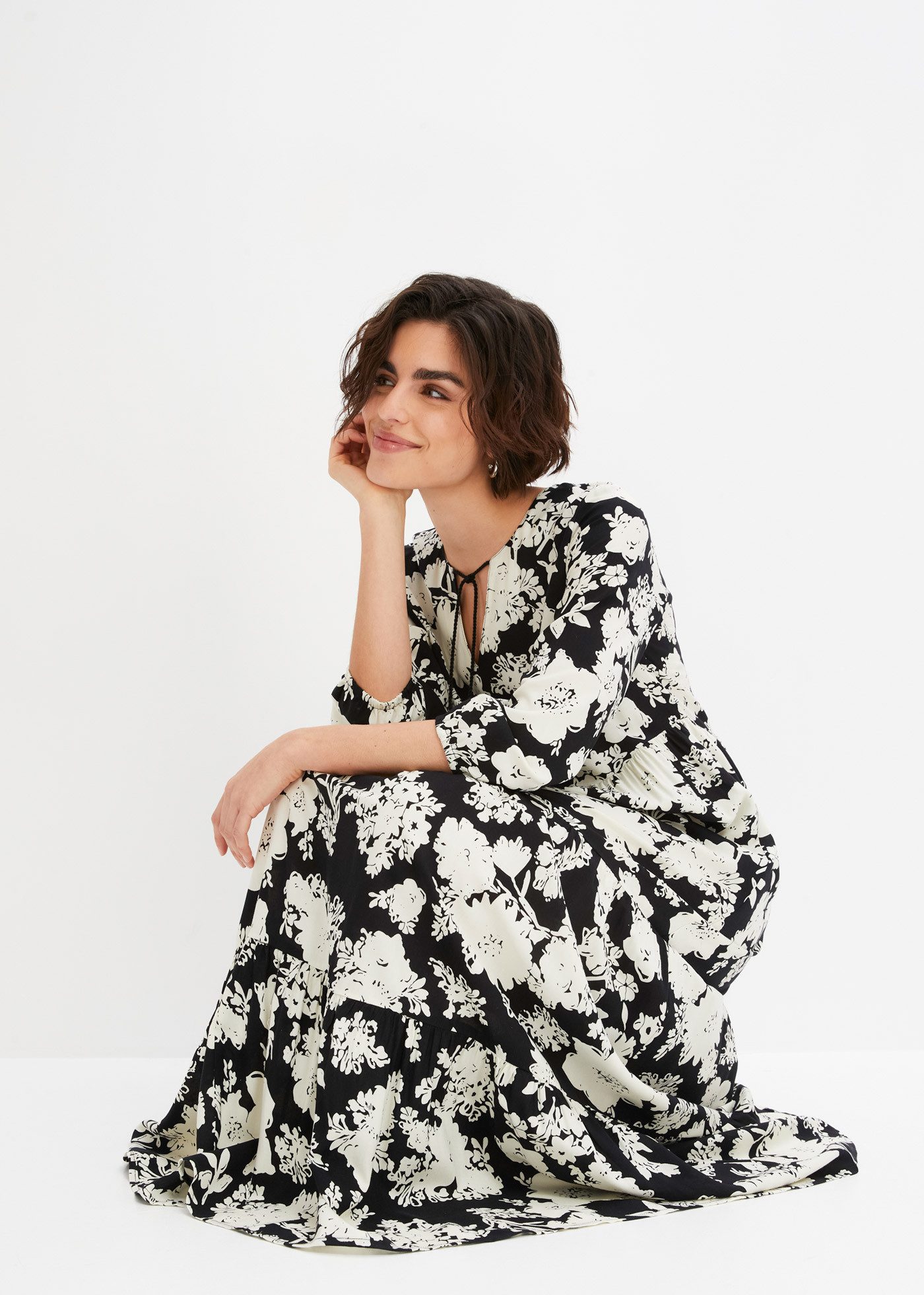 bonprix Maxikleid für Frühling und Sommer, aus Viskose, ausgestellte Passfo günstig online kaufen