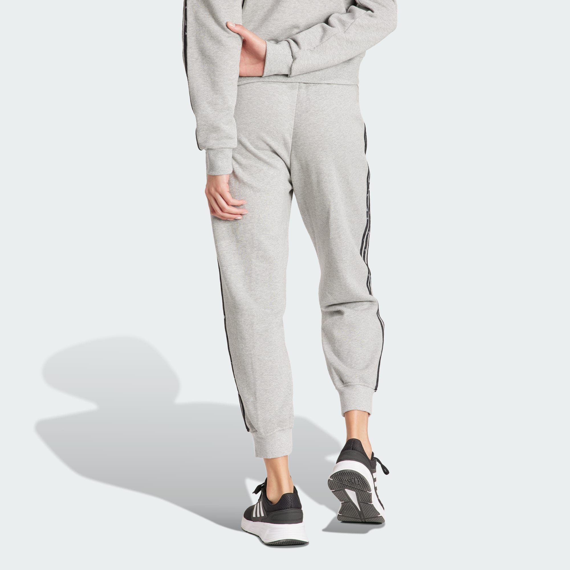 adidas Sportswear Jogginghose ESSENTIALS Grey 3-STRIPES ANIMAL-PRINT Heather PANTS Medium 7/8